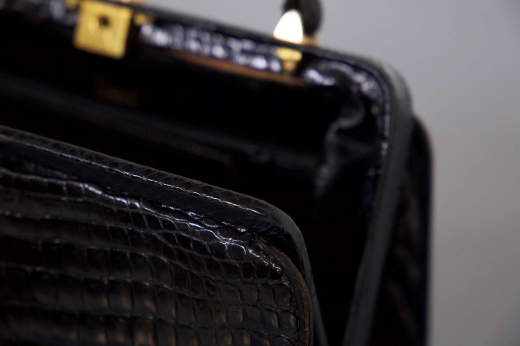 Gucci Elegant Vintage Leather Bag 4