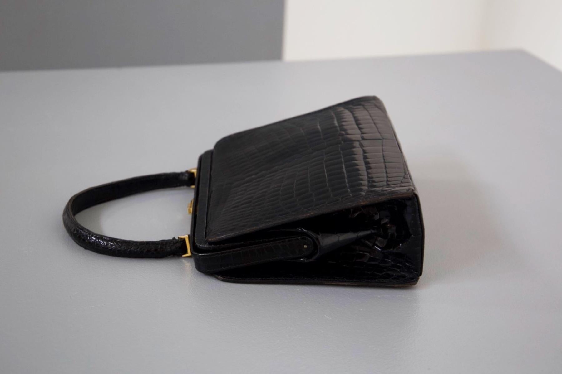 Gucci Elegant Vintage Leather Bag 7