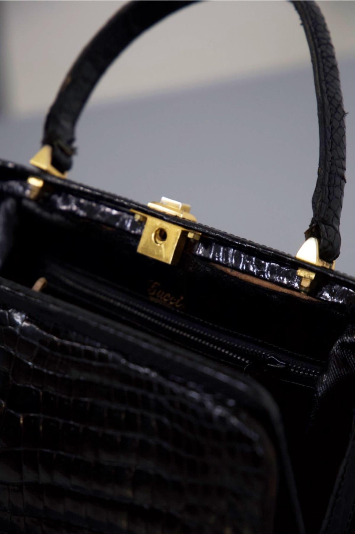 Gucci Elegant Vintage Leather Bag 3