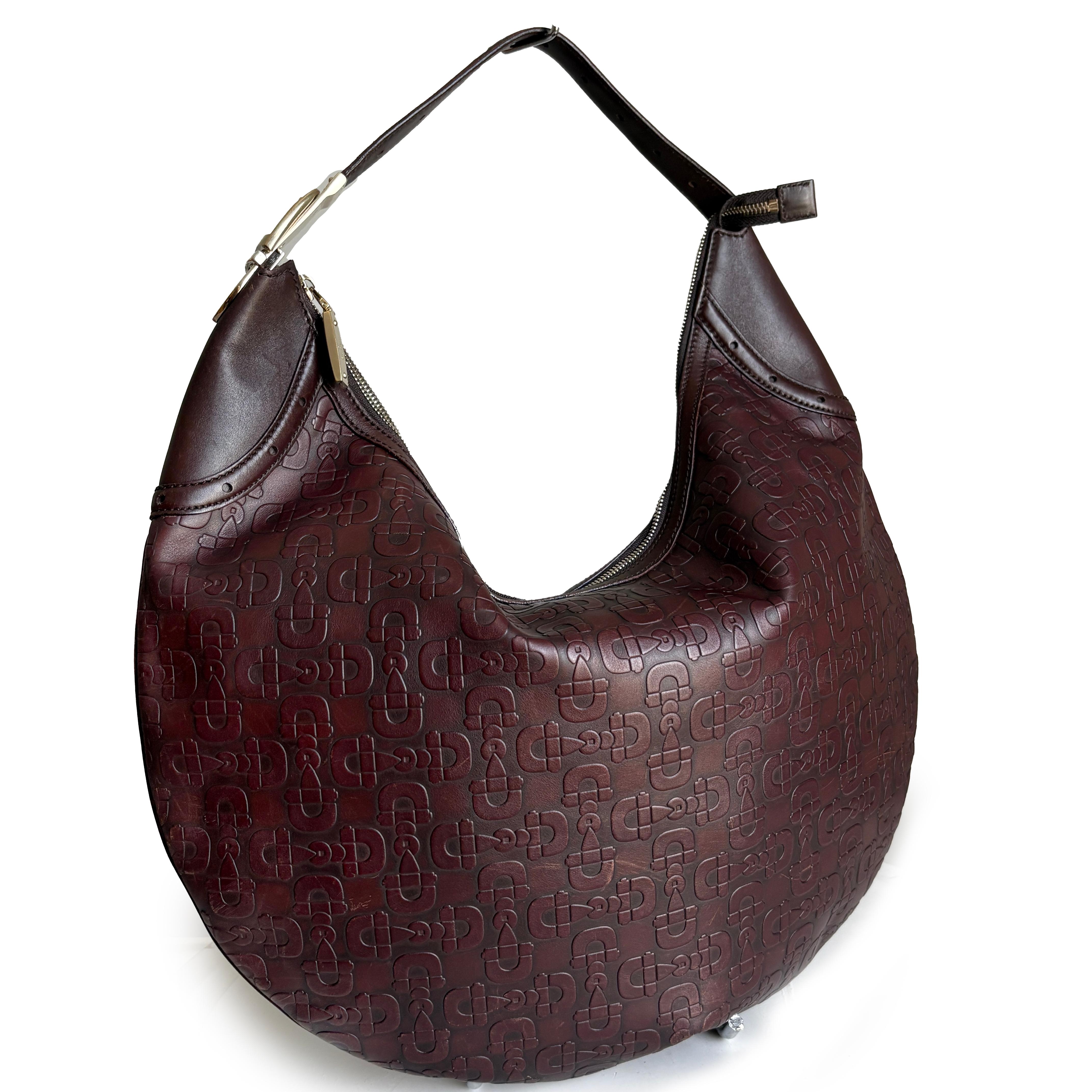 Gucci Geprägtes Leder Horsebit Glam Hobo Bag Umhängetasche mit Gold Hardware im Zustand „Gut“ im Angebot in Port Saint Lucie, FL