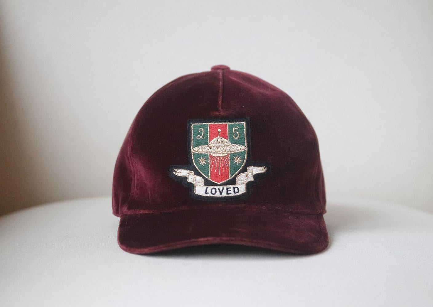 This Gucci cap has been made in Italy from burgundy cotton-velvet that's lined in black cotton and has a grosgrain band for a secure fit, it's embroidered with the brand's signature moniker. Burgundy cotton-velvet. Velcro fastening at back. 100%