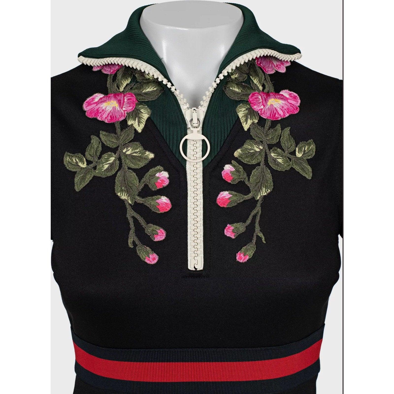 Gucci - Robe en polyester noir avec détails brodés XS Excellent état - En vente à Krakow, PL