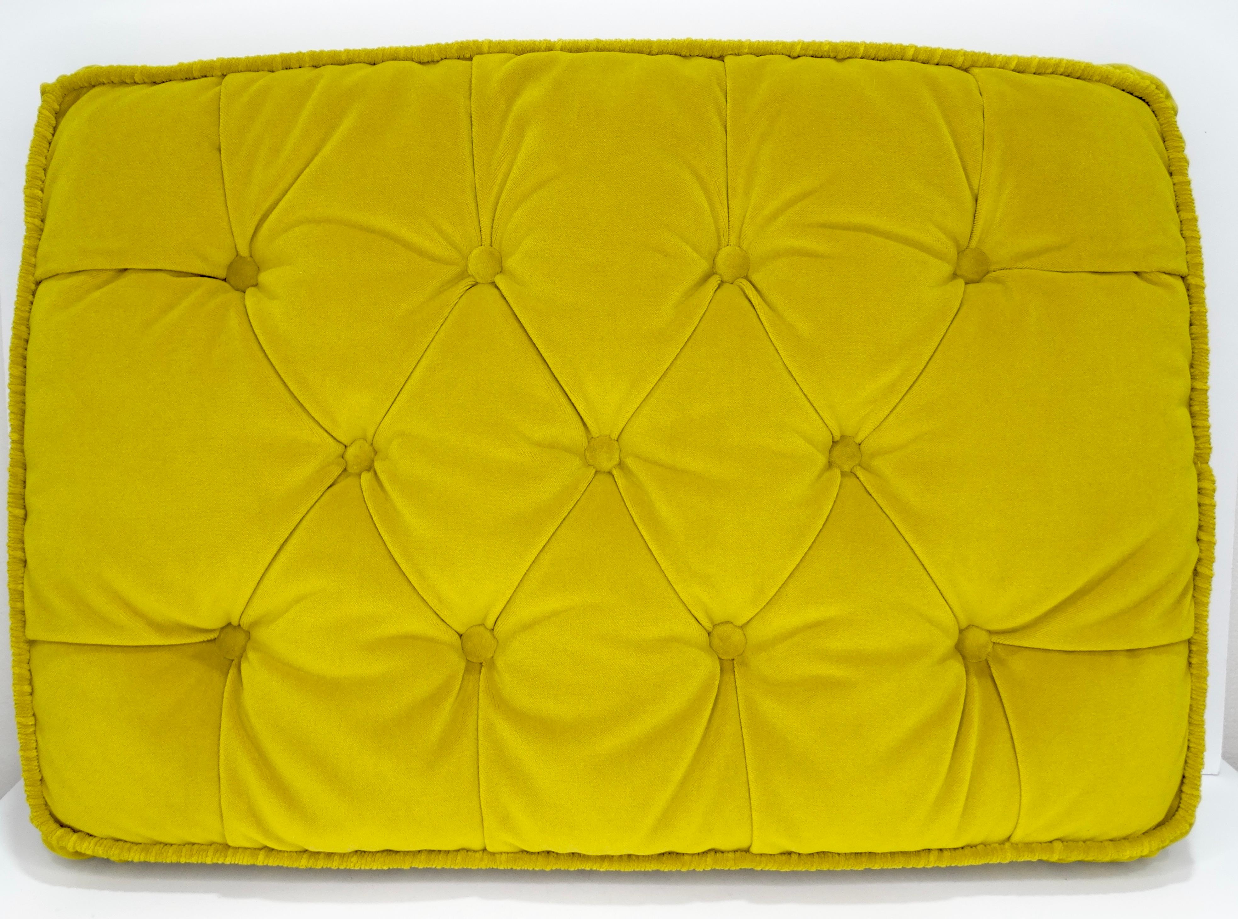 Gucci Embroidered Velvet Yellow Pillow Cushion For Sale 5