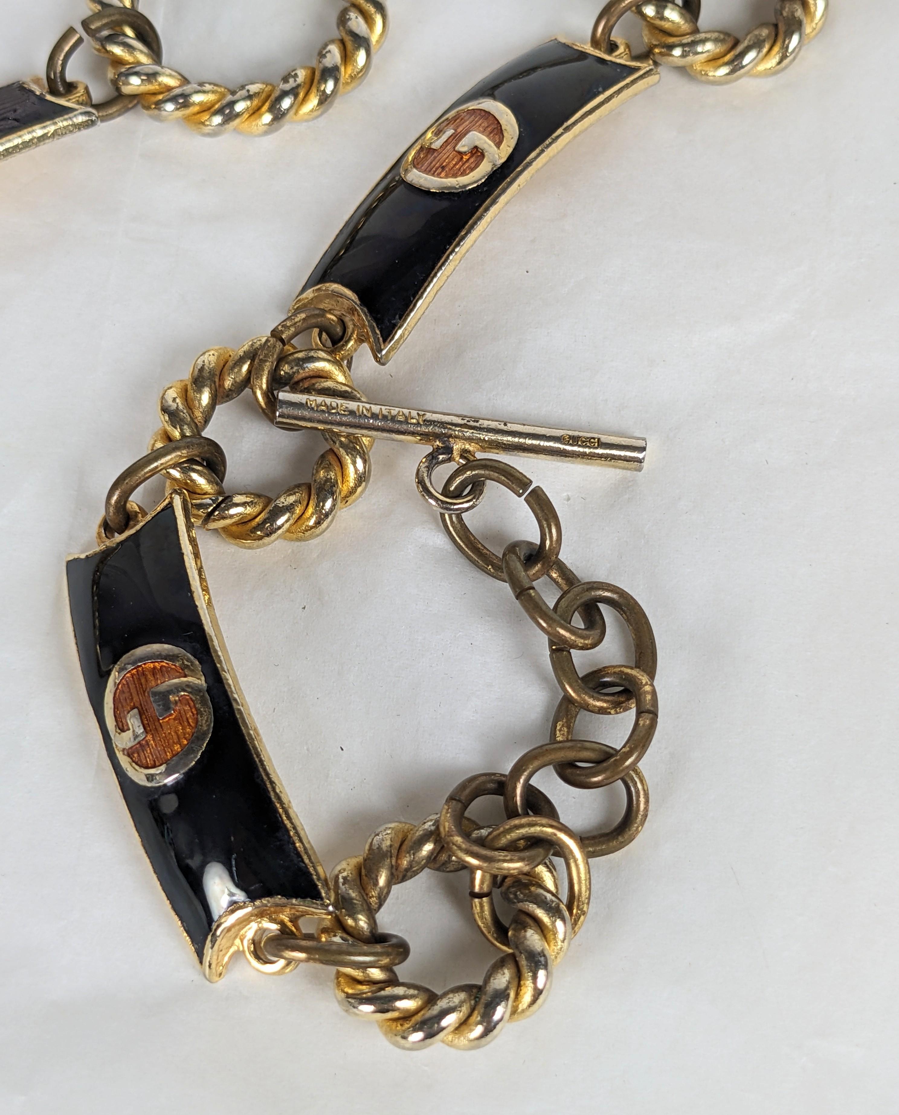 Gucci Gürtel mit emailliertem Logo im Angebot 1