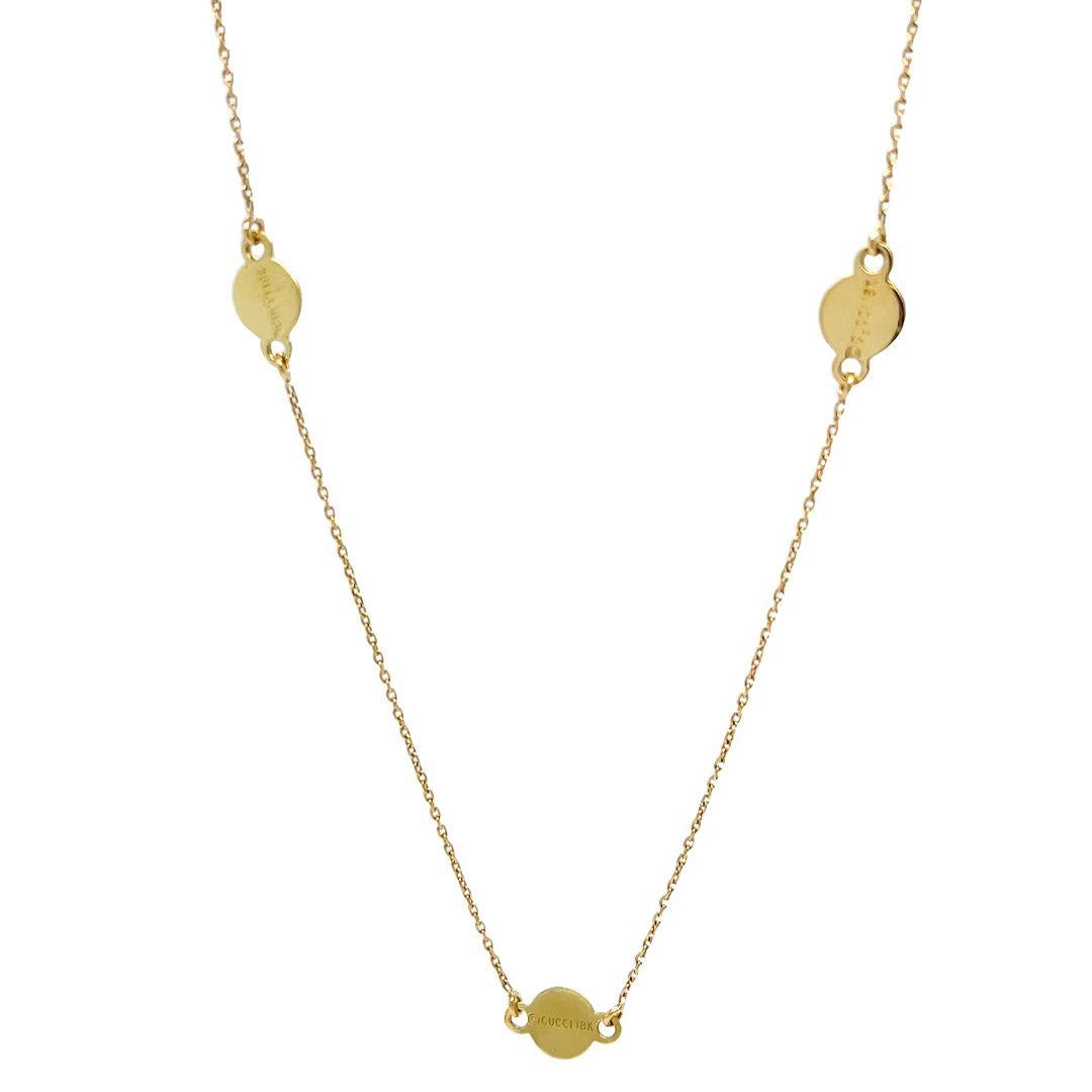 Gucci enamel logo necklace in yellow gold 2