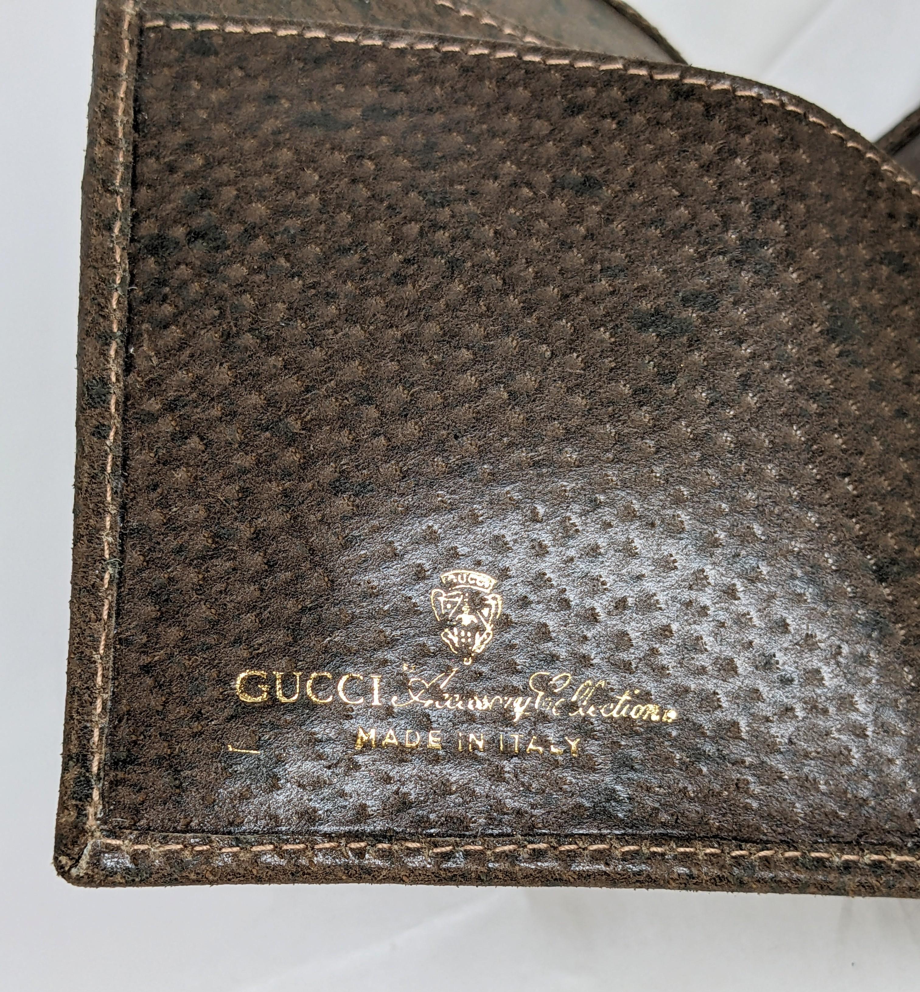 Portafoglio con logo smaltato Gucci in vendita 2