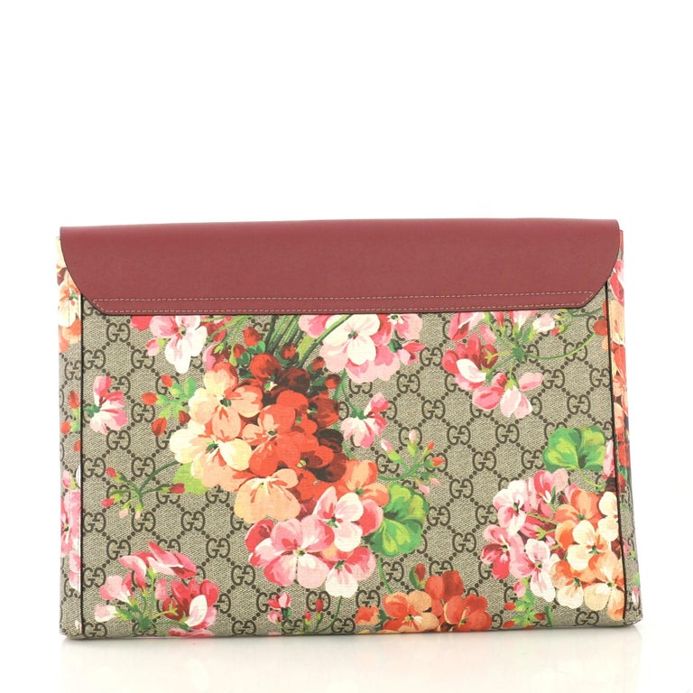 gucci envelope pouch