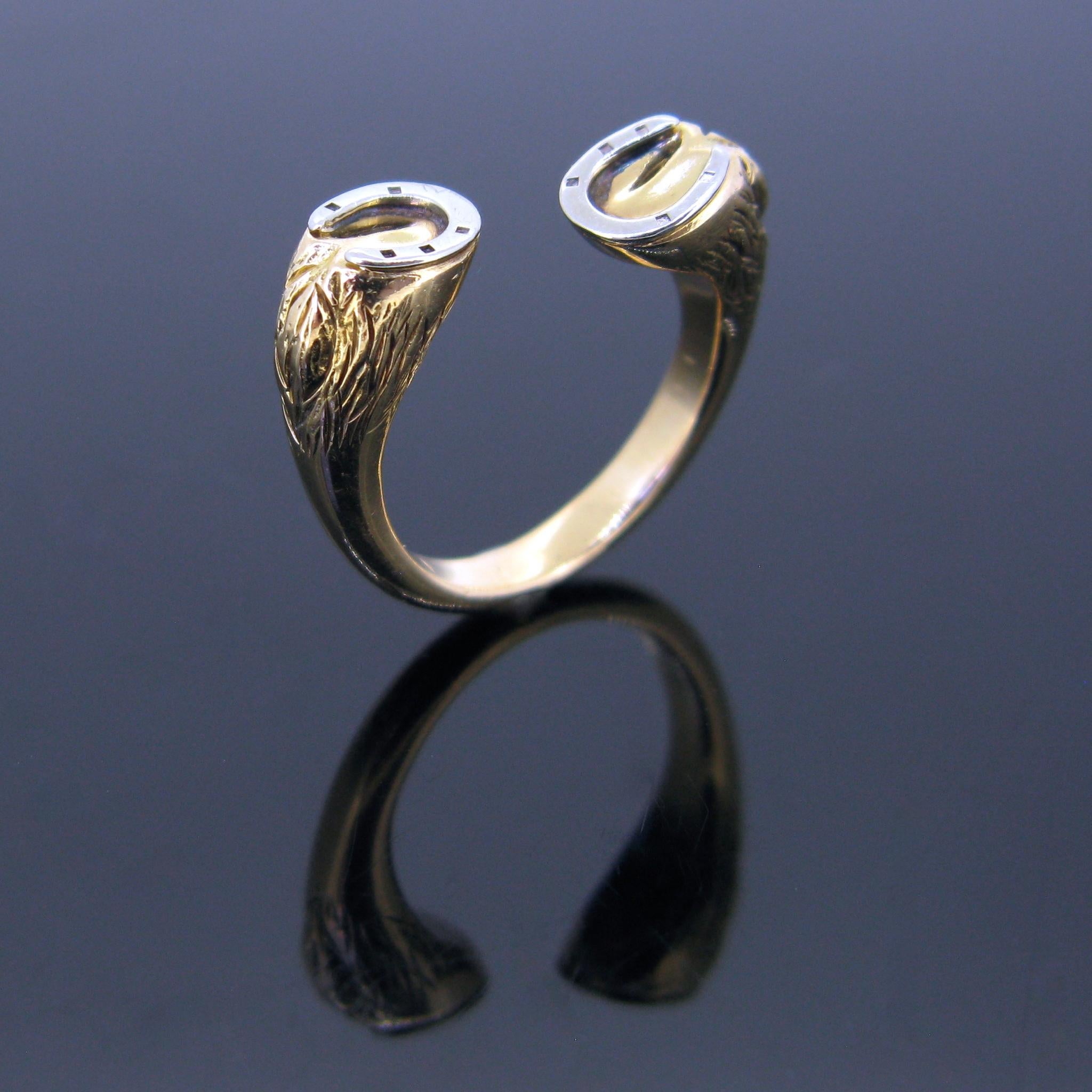 A vintage 18kt gold ring by GUCCI. This one has an original and a funny design. It features 2 horses’ hooves. The ring is made in 18kt yellow and white gold. It was perfectly handcrafted and it is quite realistic. The ring is signed Gucci on the