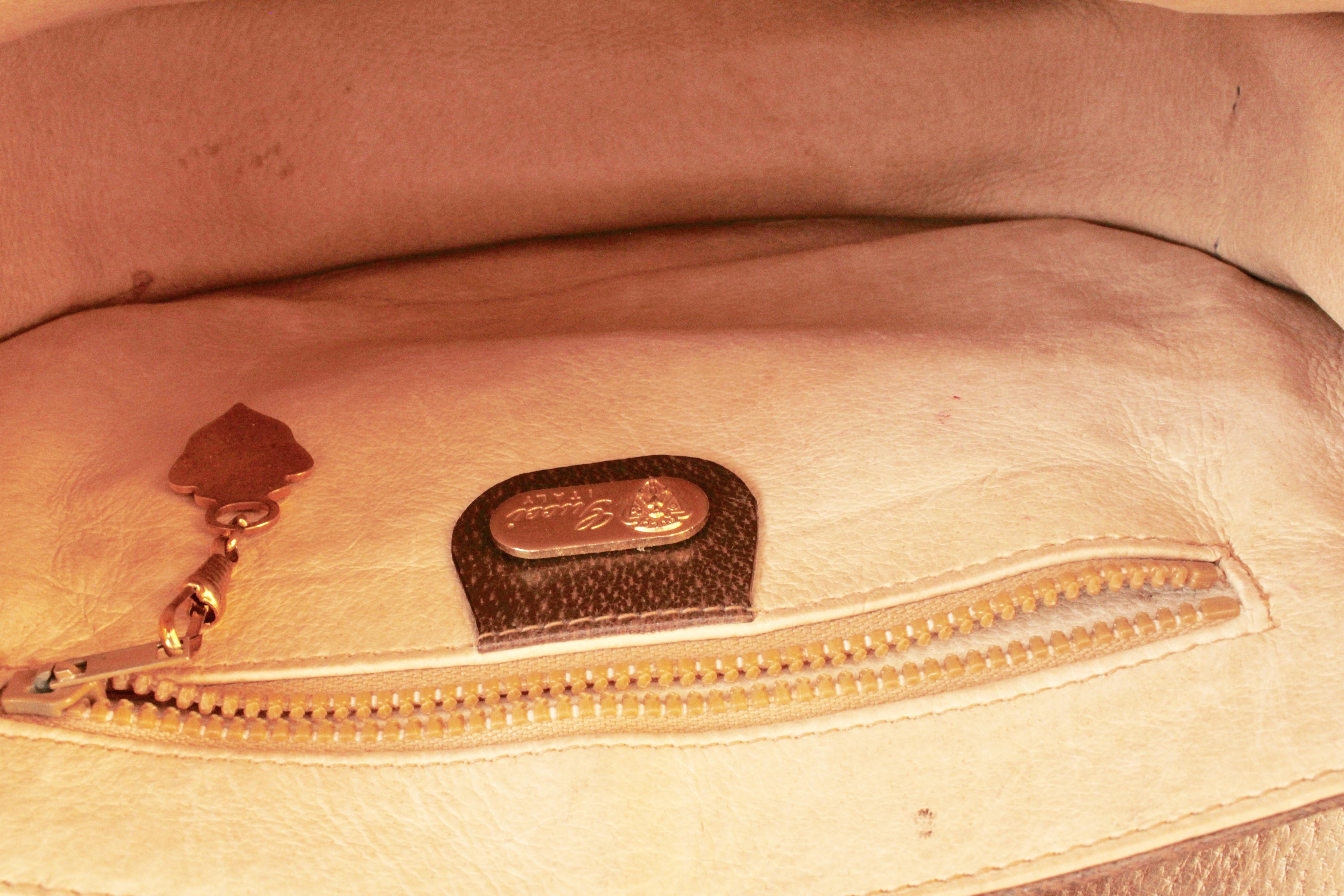 Gucci Equestrian Pigskin Leather Stirrup Charm Vintage Saddle Bag, 1980s 2