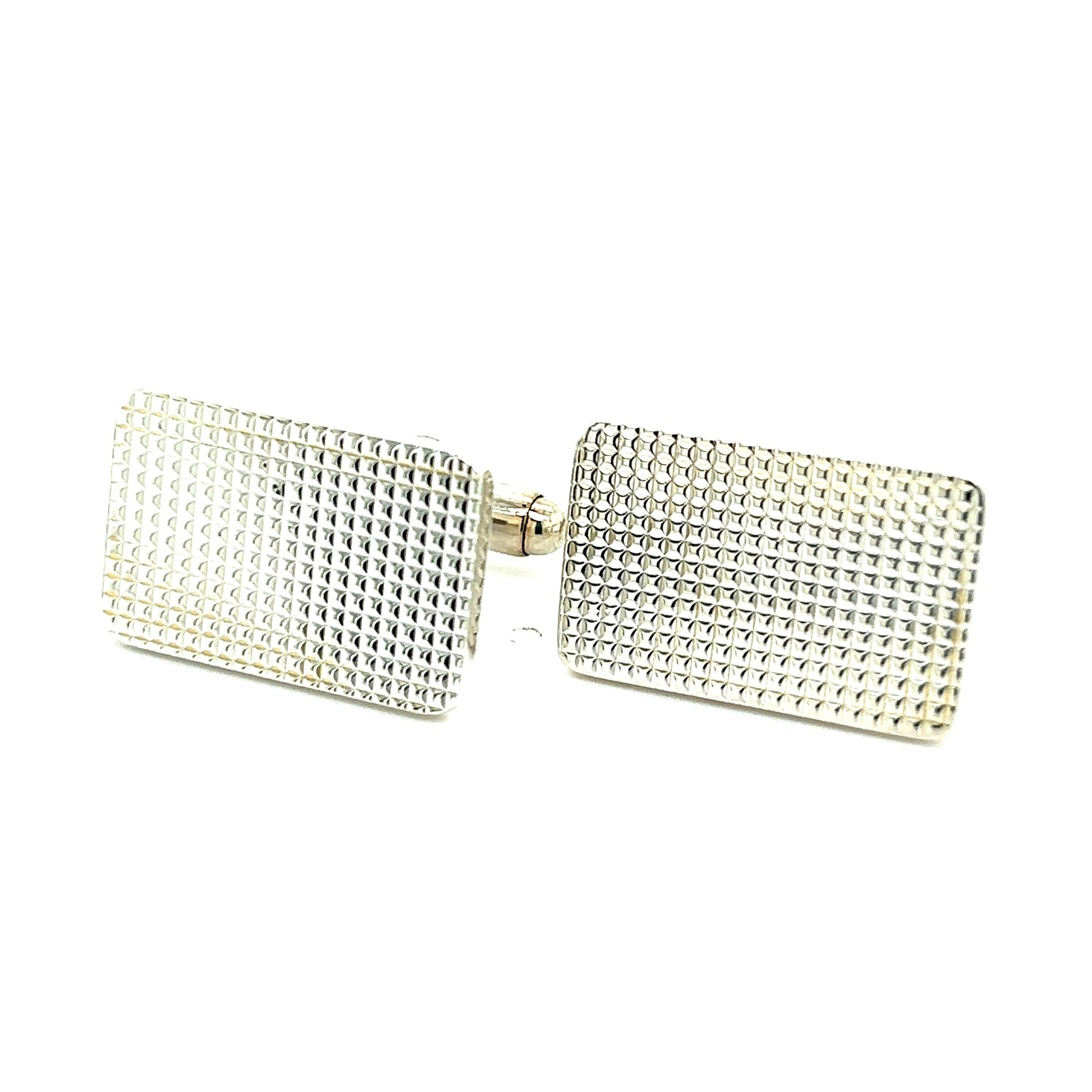 Gucci Estate Cufflinks Silver  In Good Condition For Sale In Brooklyn, NY
