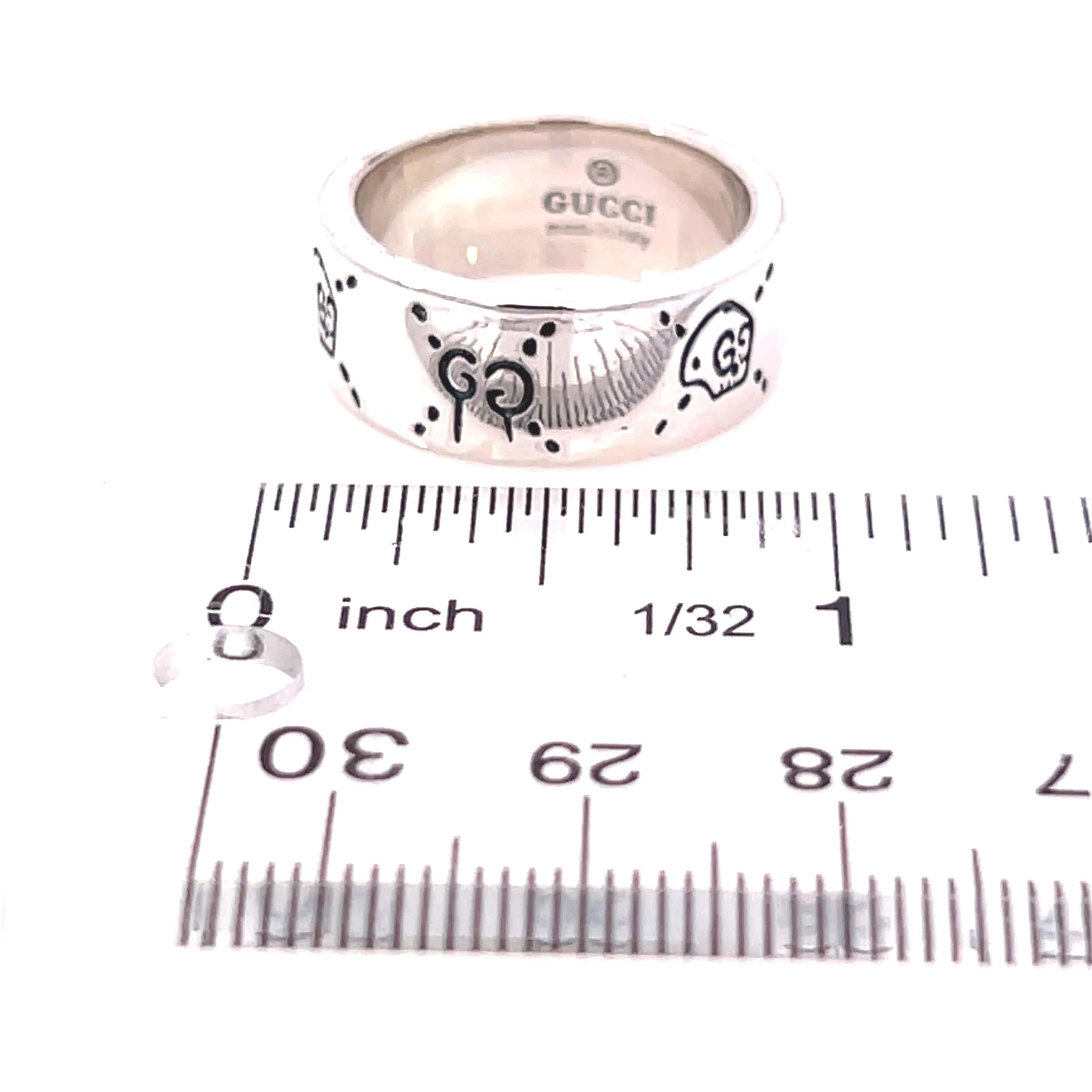 Gucci Estate Engraved Ring Size 8 Sterling Silver 8.5 mm Height For Sale 6