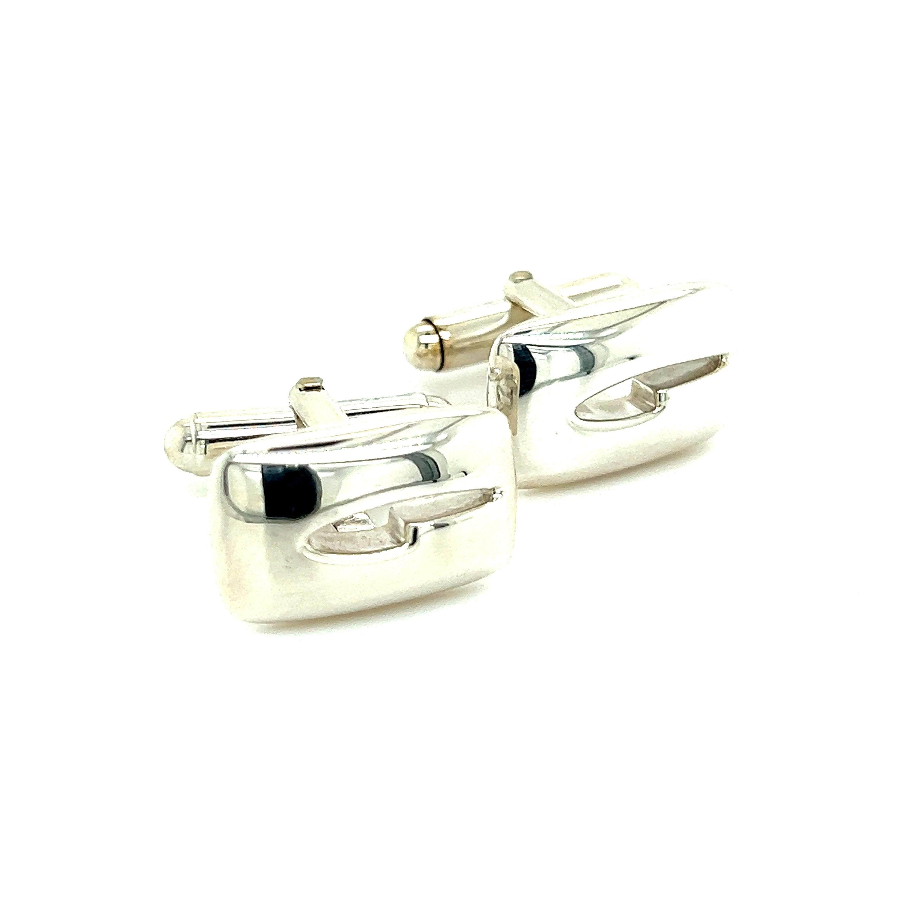 Gucci Estate Mens Cufflinks Silver  In Good Condition For Sale In Brooklyn, NY