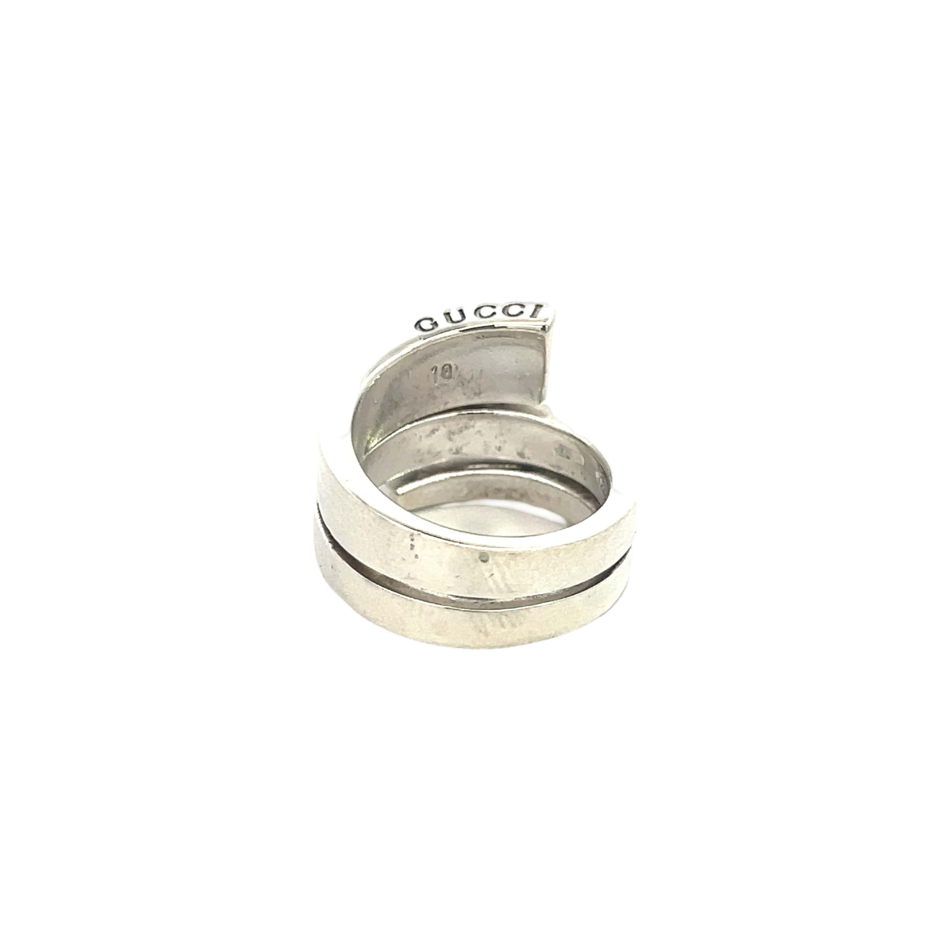 Gucci Estate Ring Size 5 Sterling Silver 13.5 mm In Good Condition For Sale In Brooklyn, NY