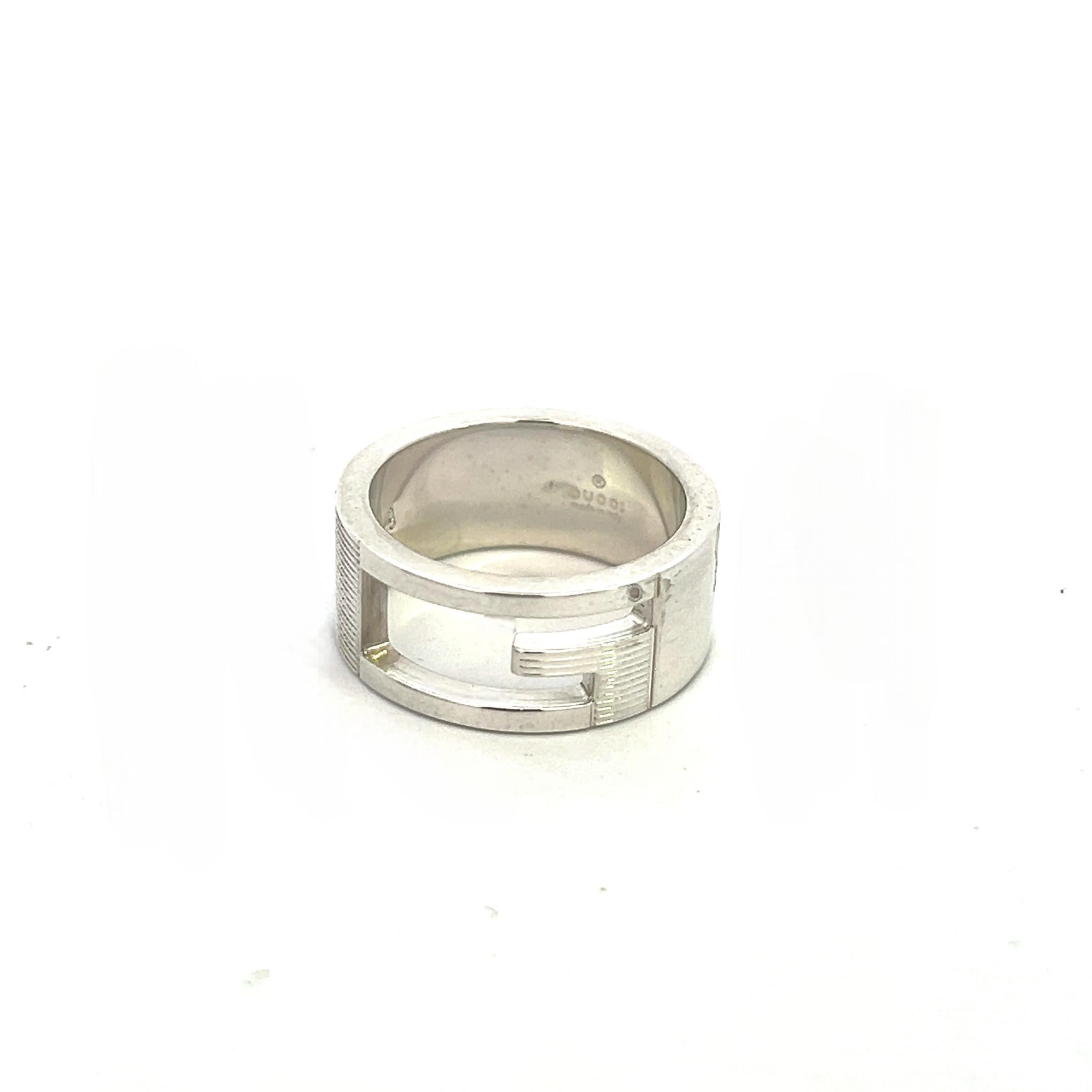 Authentic Gucci Estate Ring Size 5 Sterling Silver 8 mm height G33

This elegant Authentic Gucci ring is made of sterling silver and has a weight of 7 grams with an 8 mm Height.

TRUSTED SELLER SINCE 2002

PLEASE SEE OUR HUNDREDS OF POSITIVE