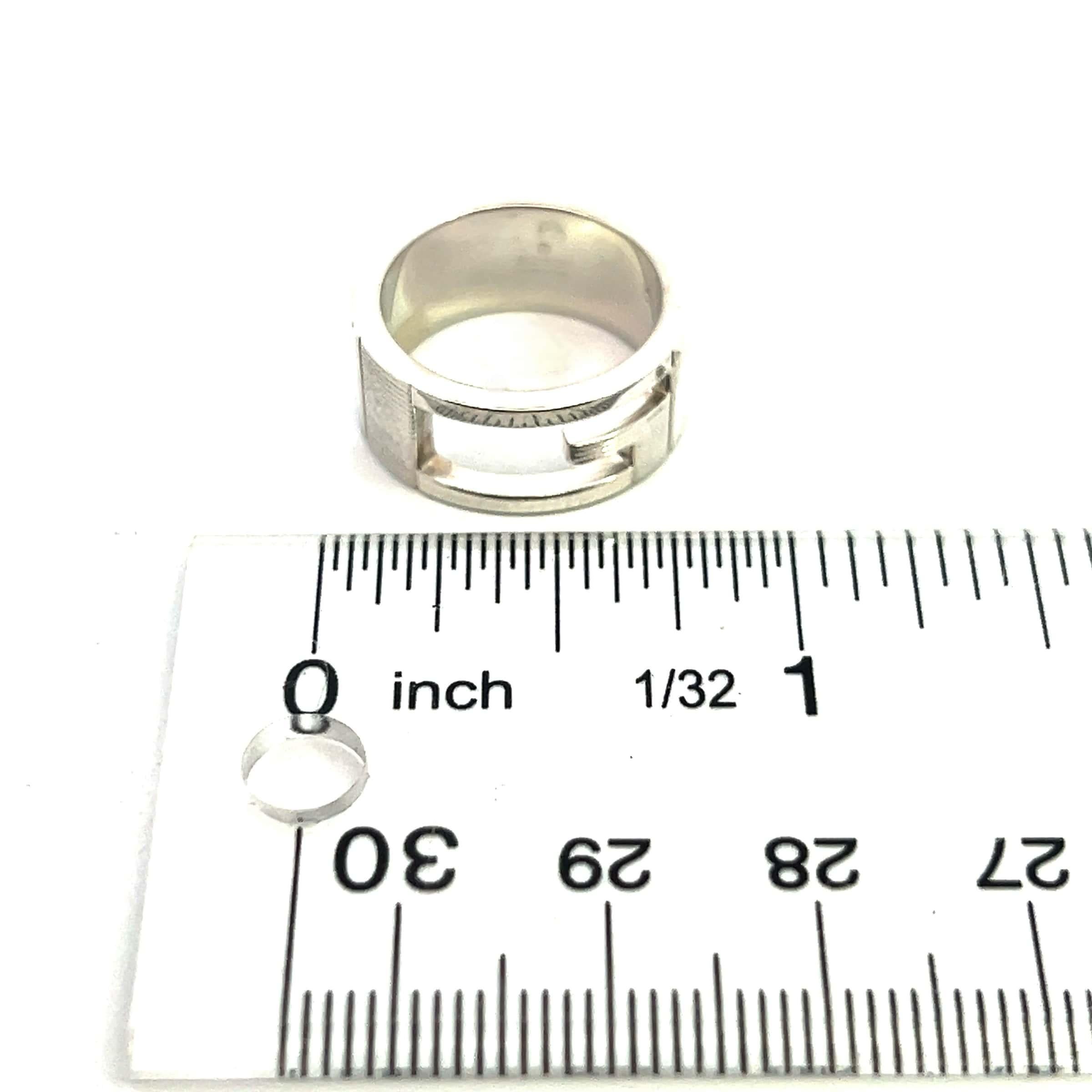 Gucci Estate Ring Size 5 Sterling Silver 8 mm For Sale 2