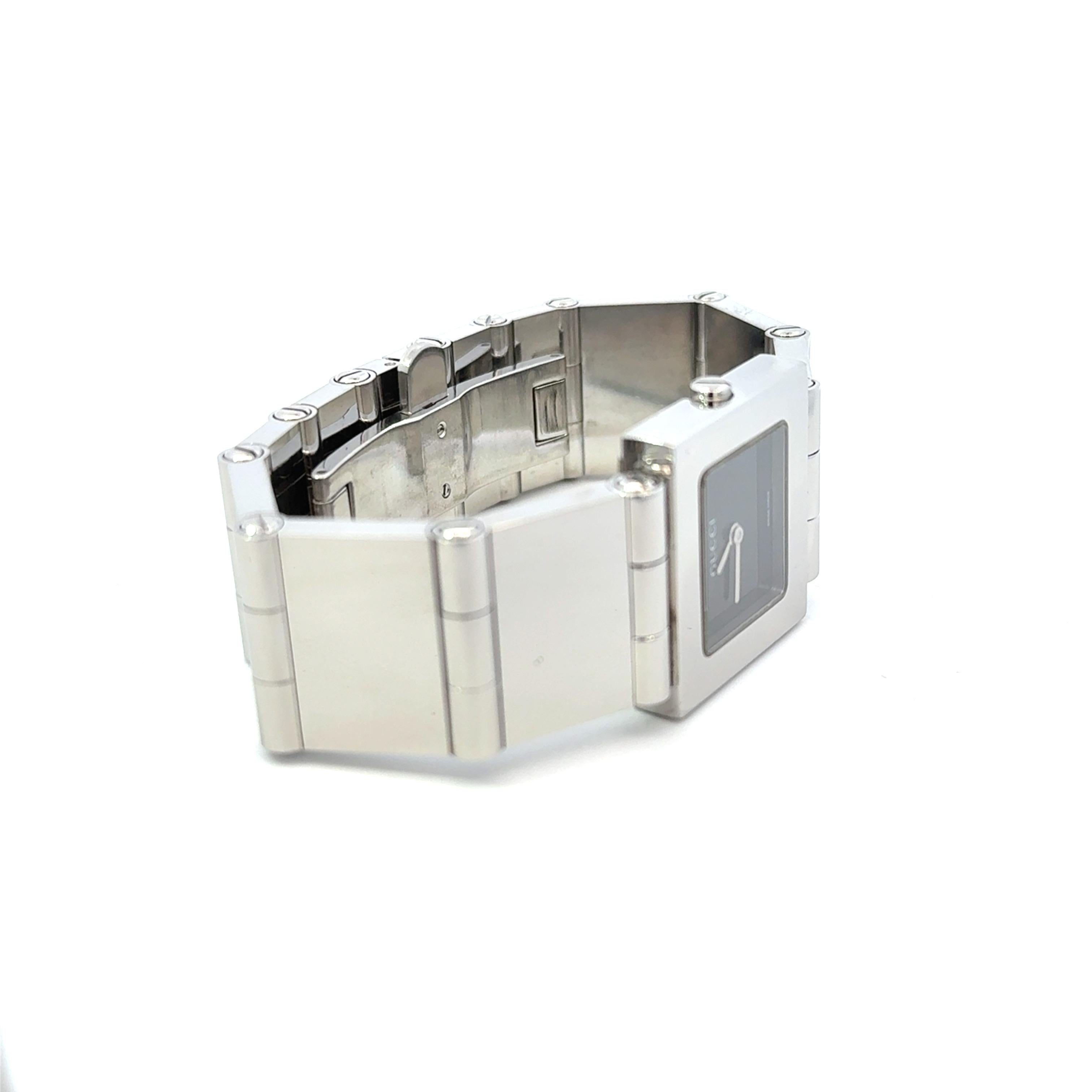 Reloj de pulsera Gucci de acero inoxidable resistente al agua y de fabricación suiza 6