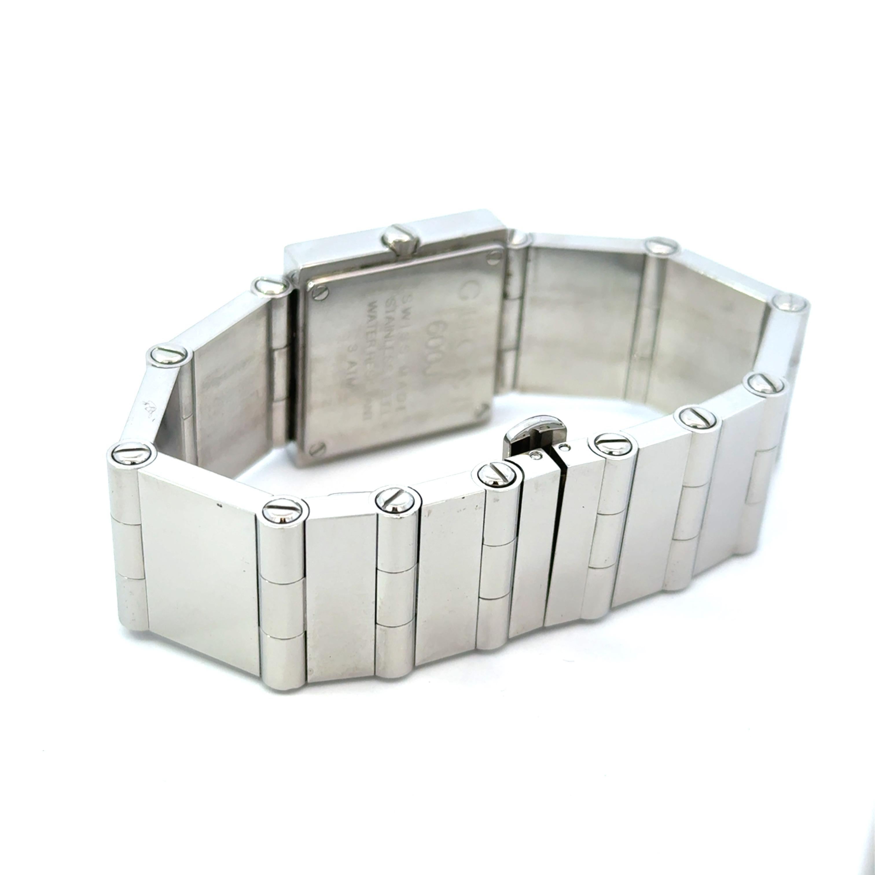Reloj de pulsera Gucci de acero inoxidable resistente al agua y de fabricación suiza 6