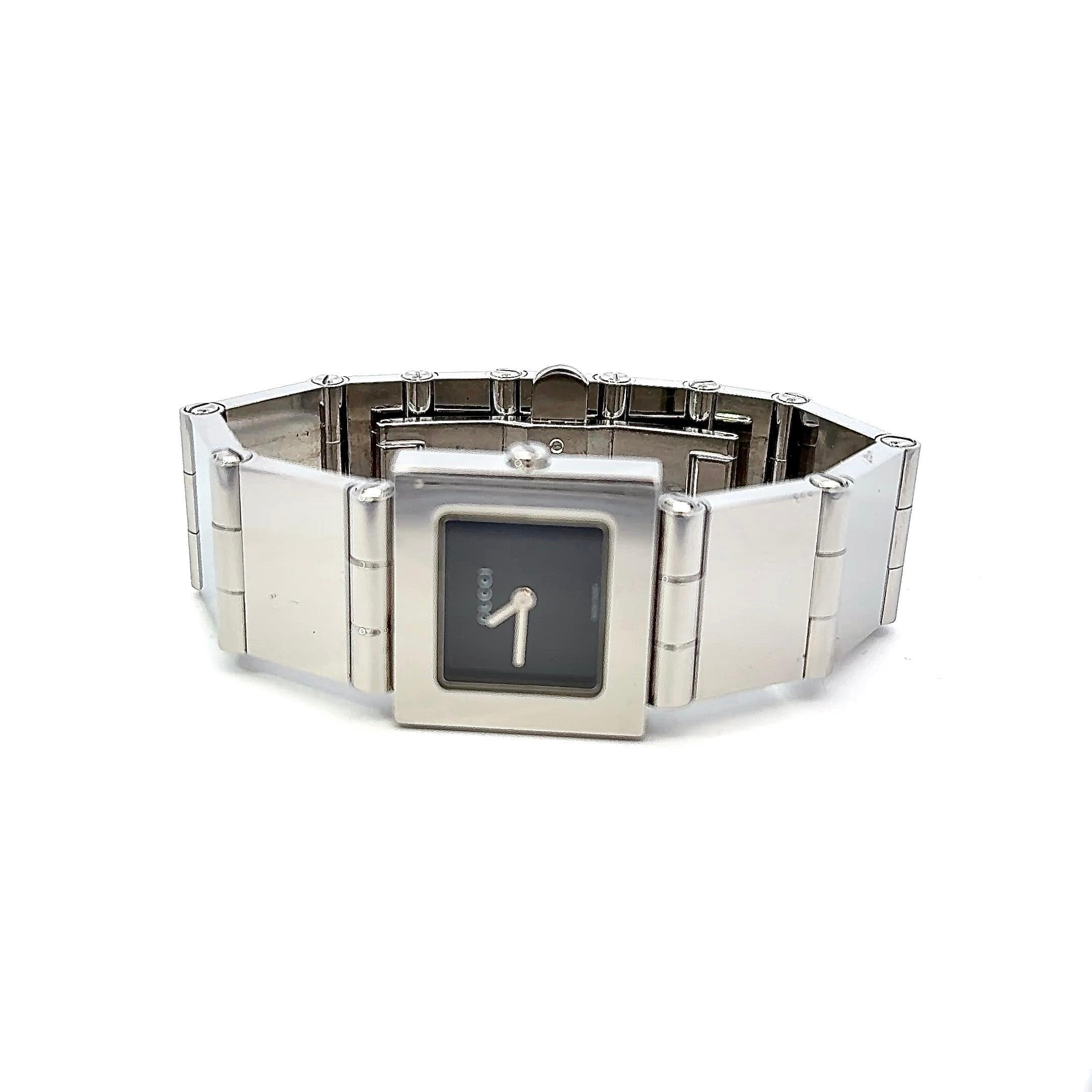 Reloj de pulsera Gucci de acero inoxidable resistente al agua y de fabricación suiza 6