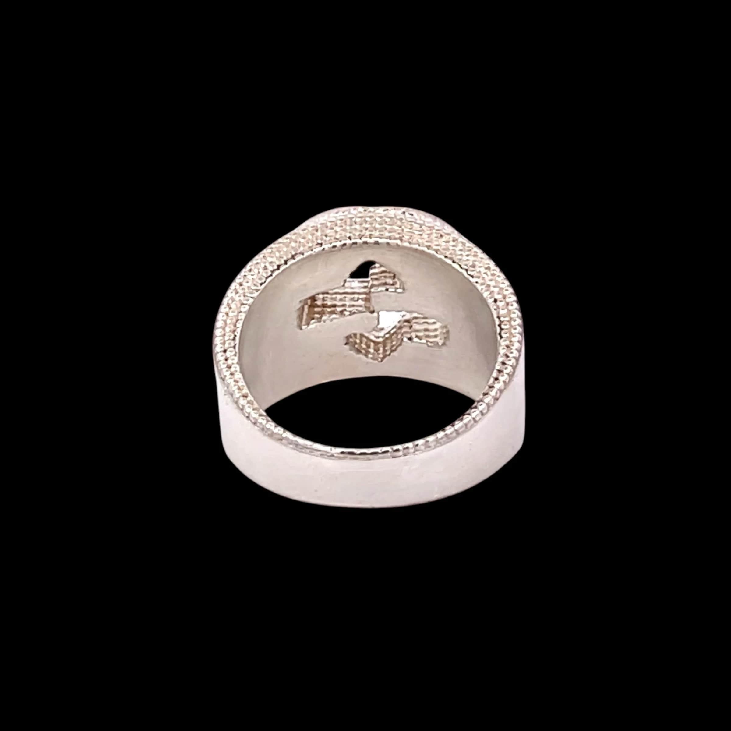 Gucci Estate Sterling Silver Ring Size 8.5, 15 mm Height 17.9 Grams For Sale 1