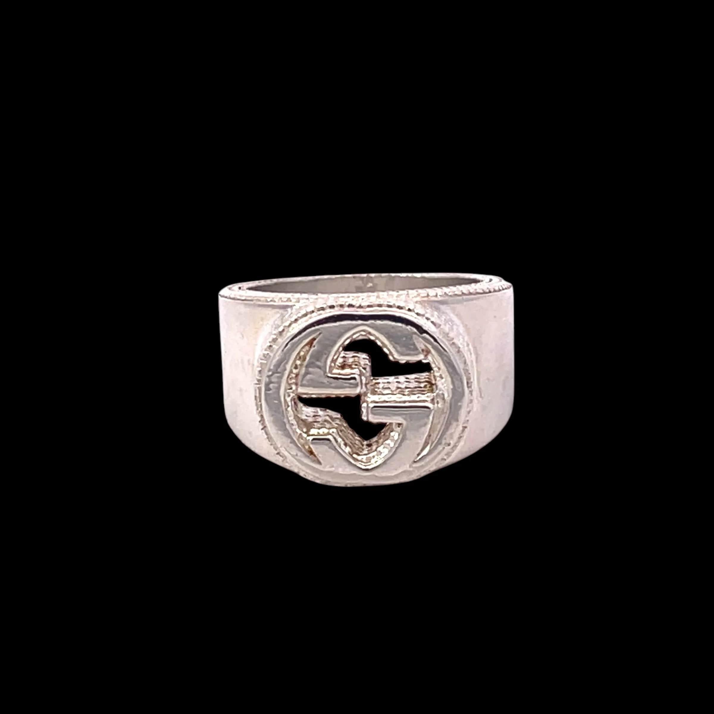Gucci Estate Sterling Silver Ring Size 8.5, 15 mm Height 17.9 Grams For Sale 2