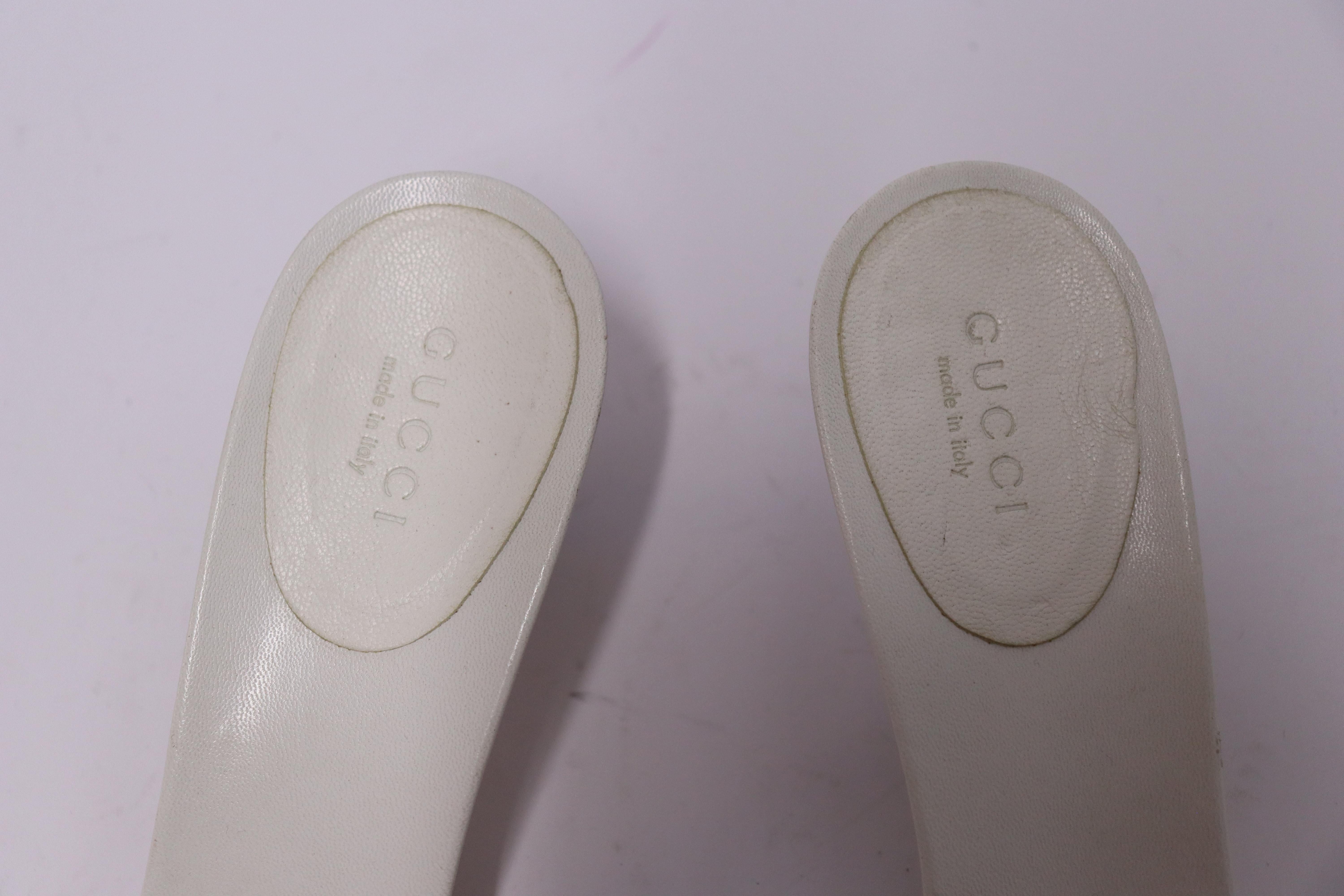 Gucci EU 36.5 White Leather Kitten Heels For Sale 2