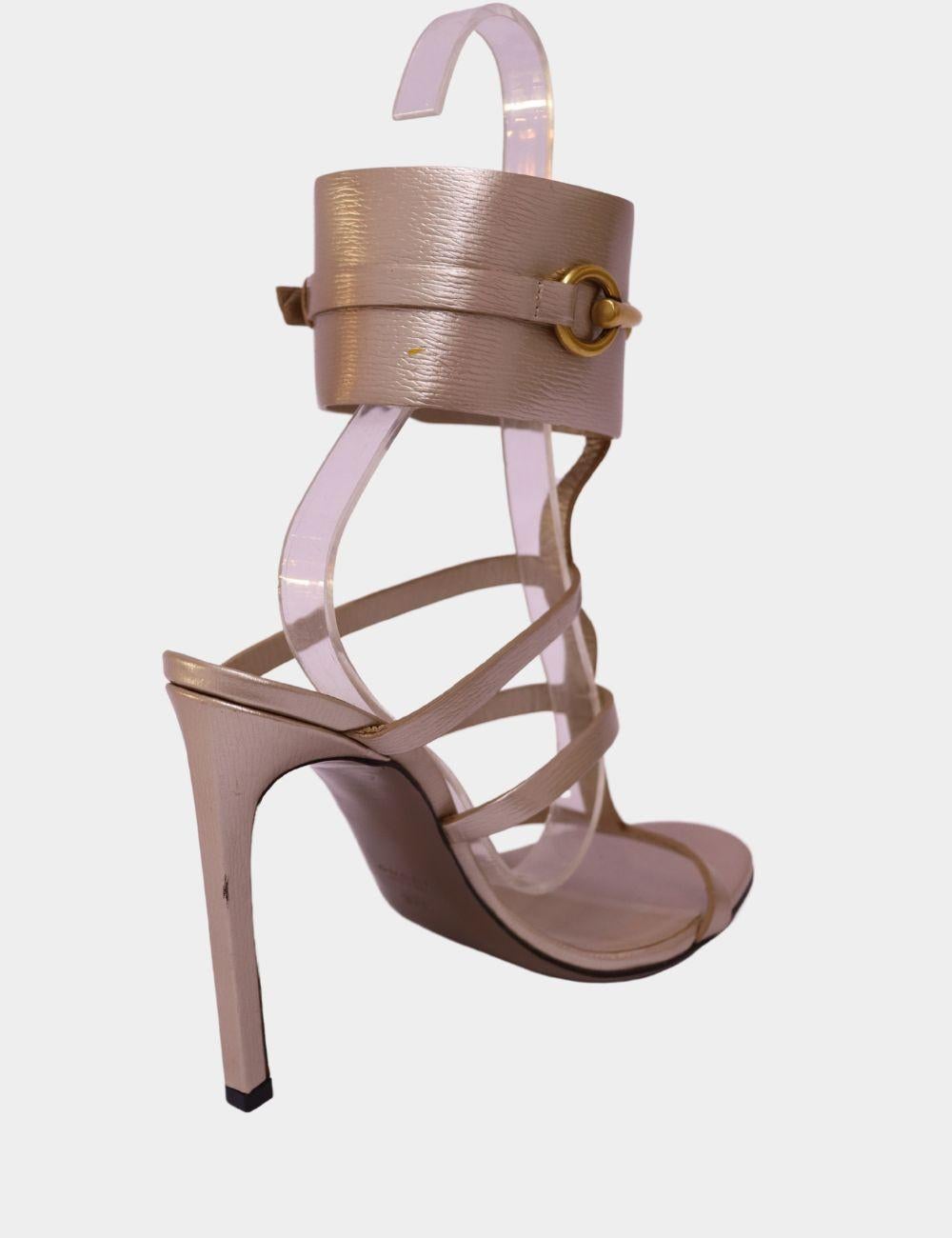 Gucci - EU 37.5 en Bueno estado para la venta en Amman, JO