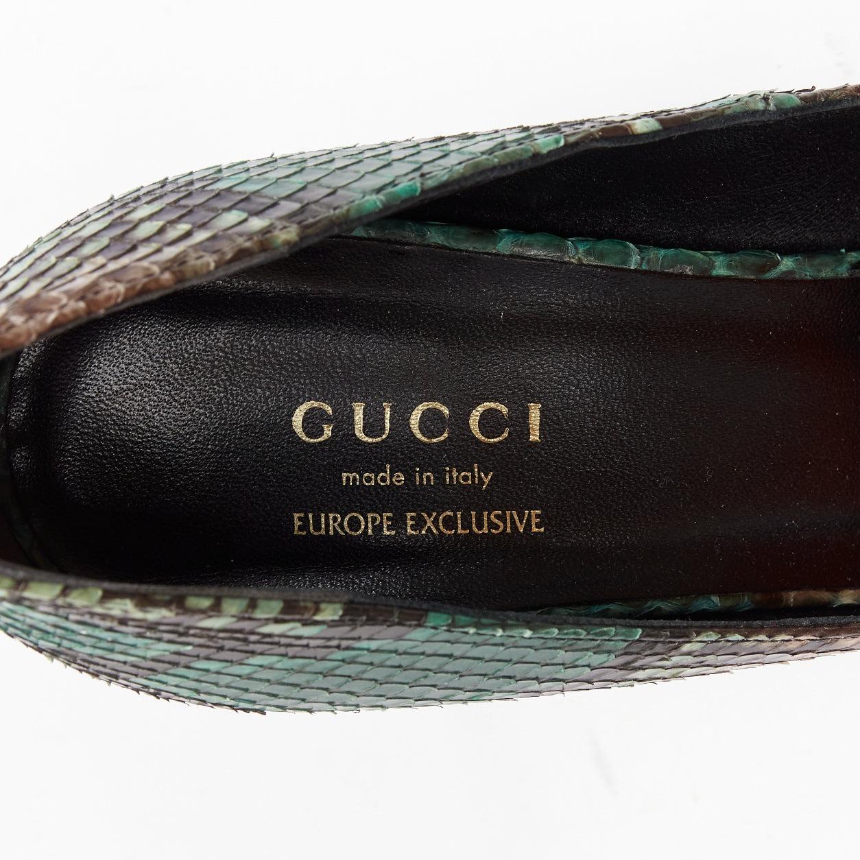 Gucci Exclusive escarpins à talon classique en cuir écaillé vert marron EU38 en vente 4