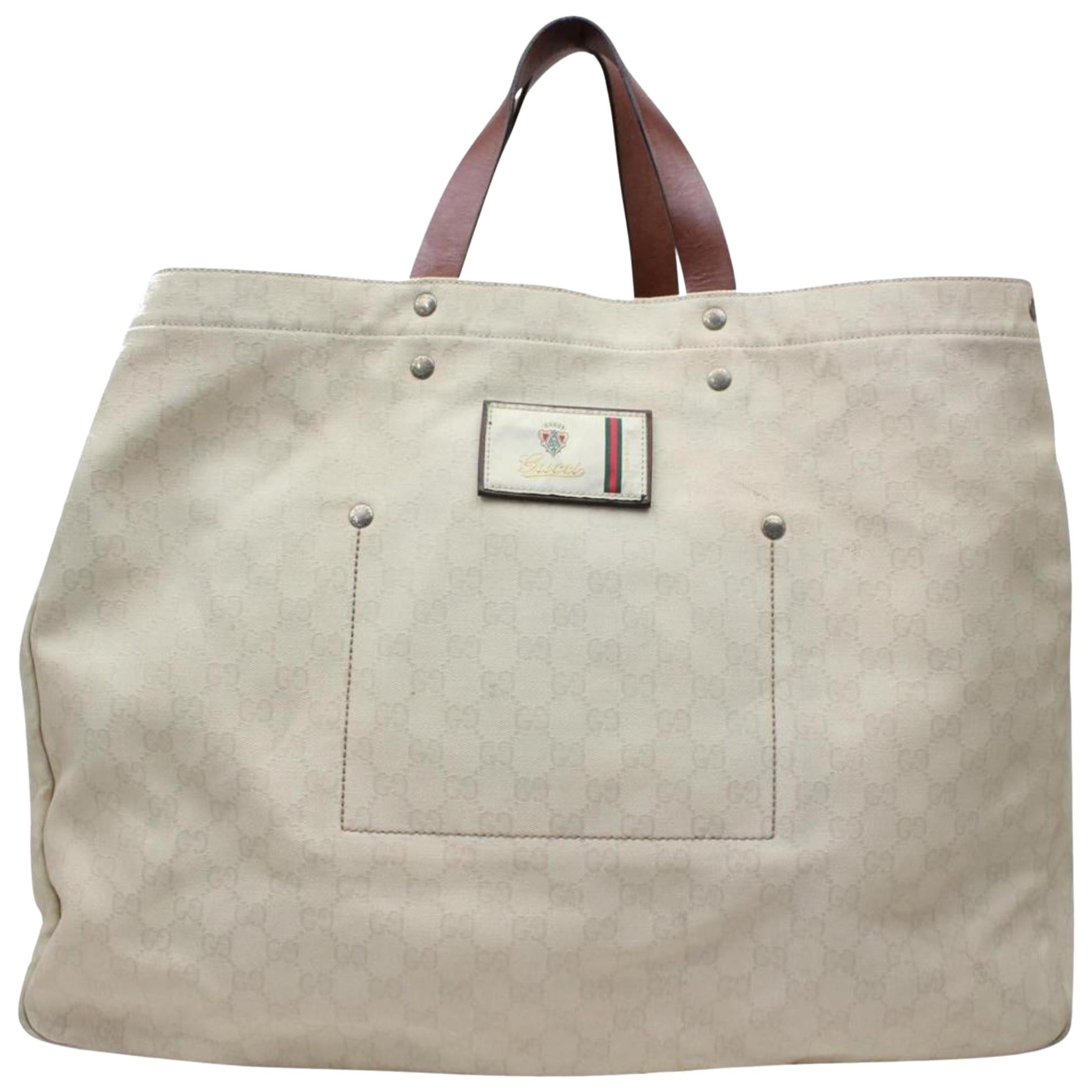 Gucci Extra Large Signature Travel 866649 White Coated Canvas Tote For Sale