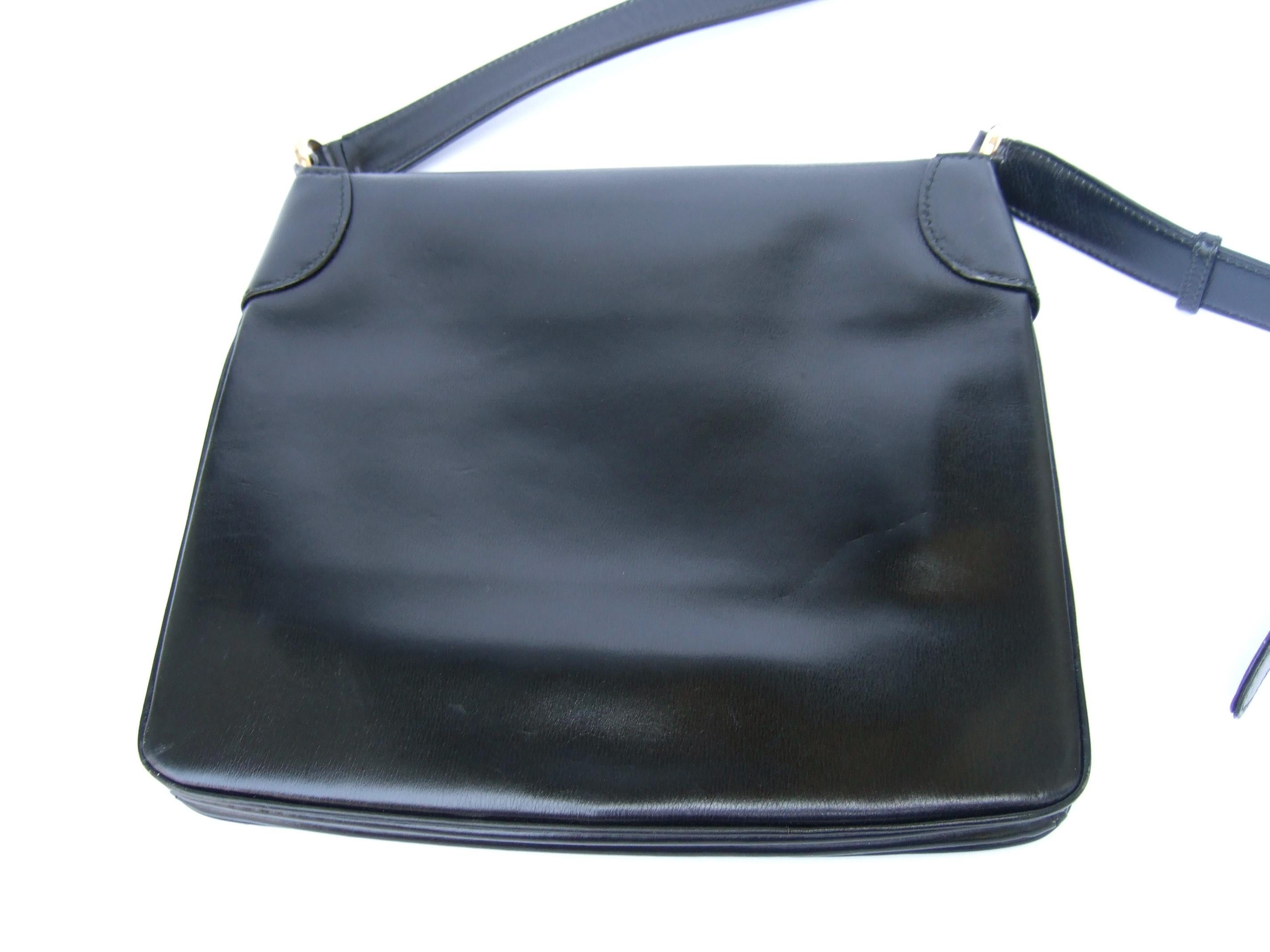 GUCCI Extremely Rare Ebony Leather Equestrian Emblem Handbag c 1970s For Sale 8