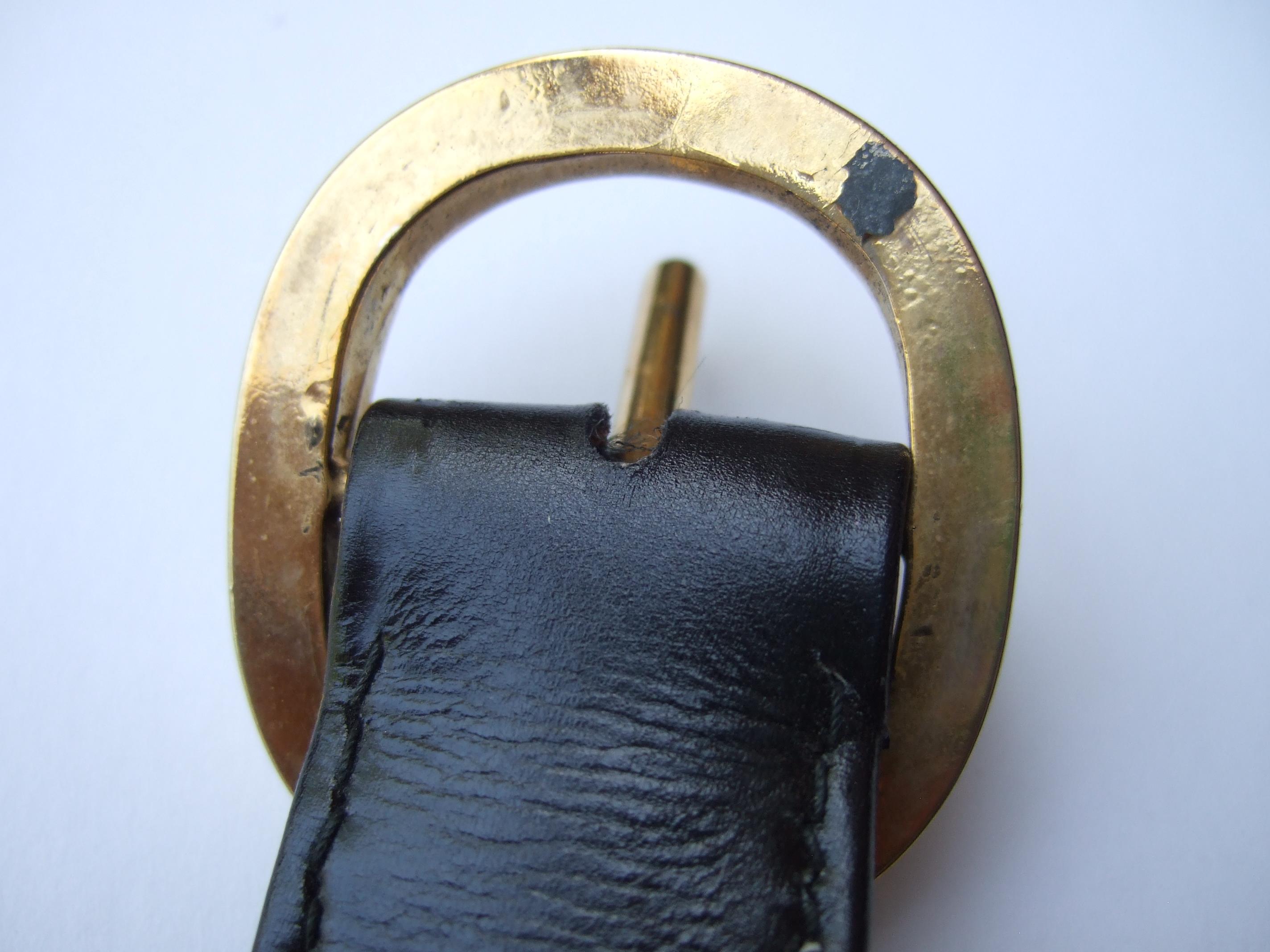 GUCCI Extremely Rare Ebony Leather Equestrian Emblem Handbag c 1970s For Sale 11
