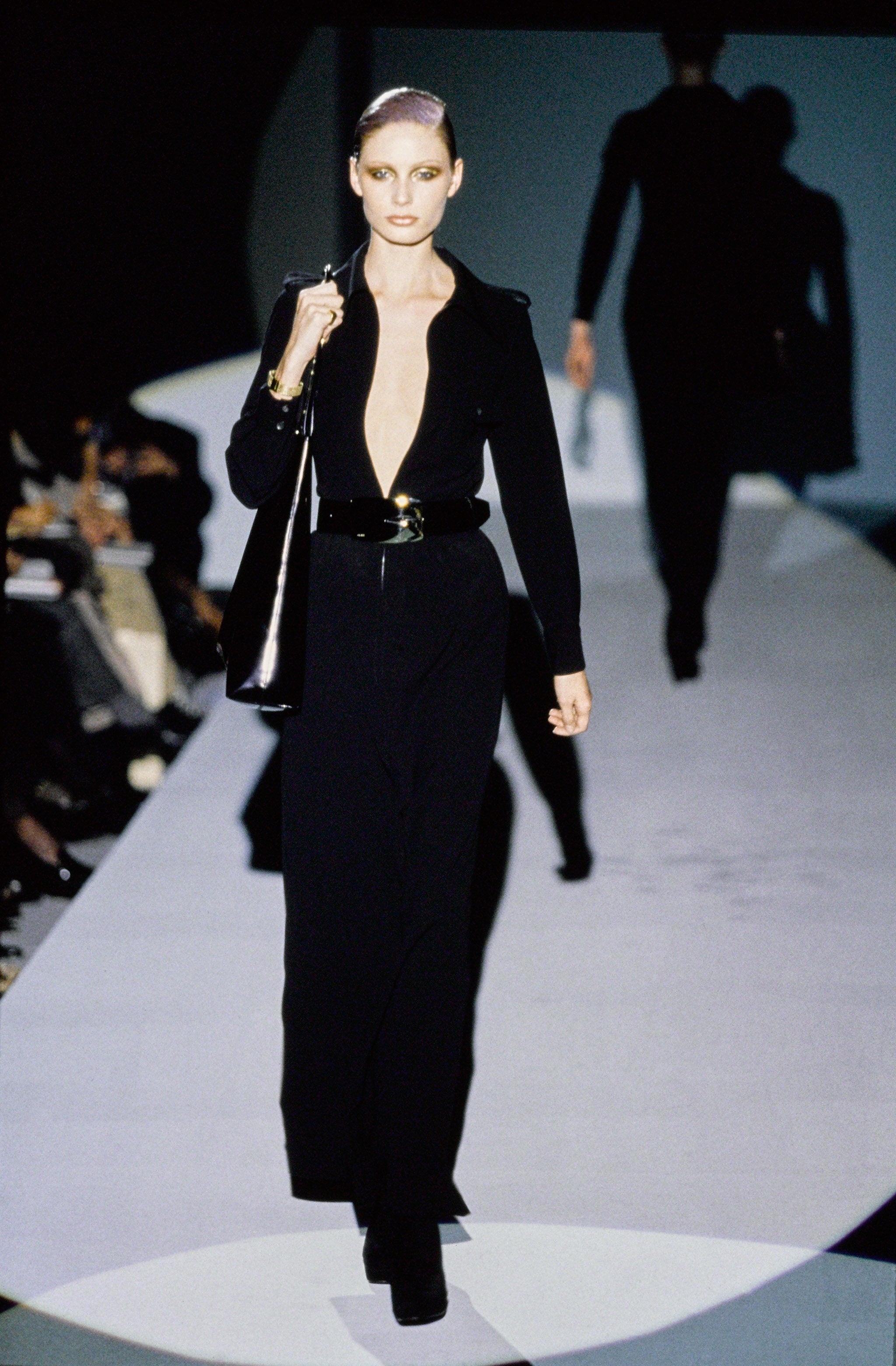 Noir Gucci F/W 1996 ceinture à boucle logo dorée en poils de poney noir en vente