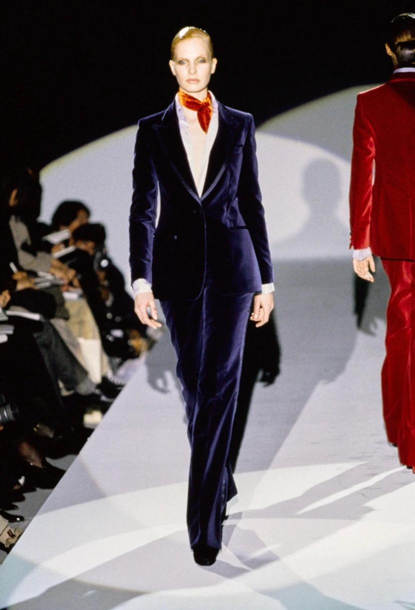 Gucci F/W 1996 blue velvet jacket and pant tuxedo suit 5