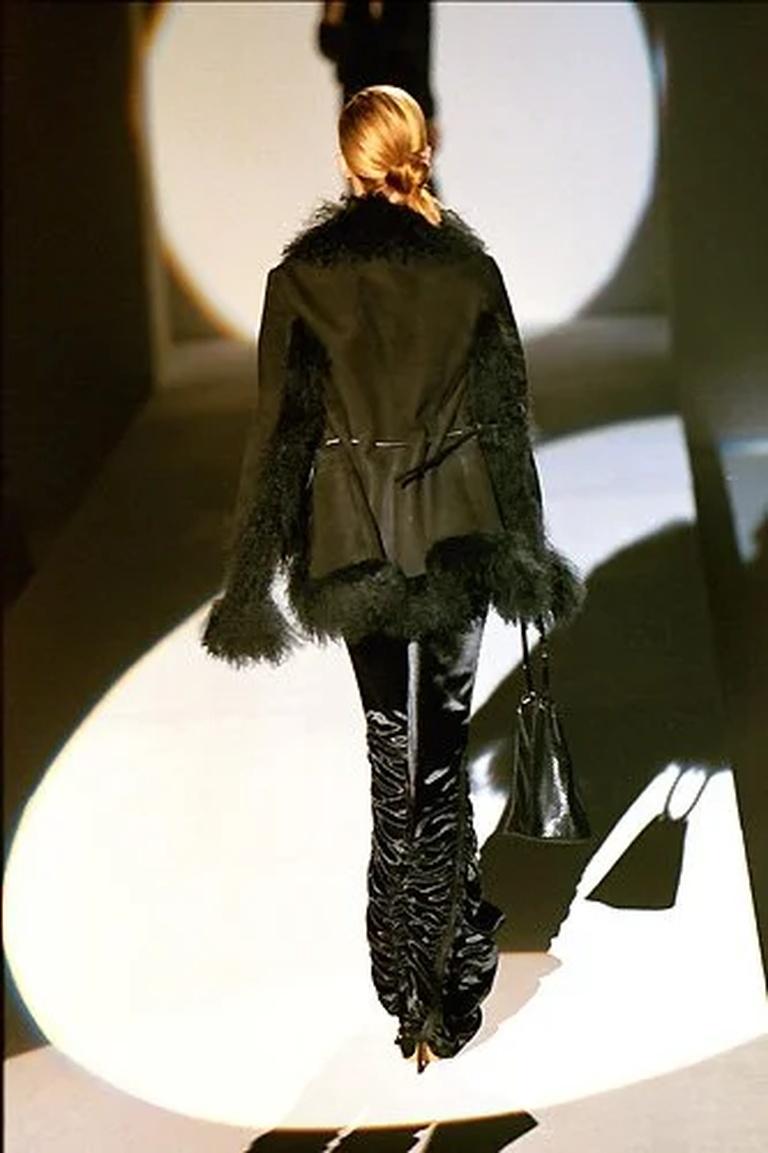 Manteau en daim et fourrure mongole Gucci F/H 1999 Pour femmes en vente