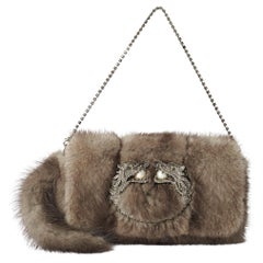 Gucci A/I 2004 Pochette in pelliccia di visone con drago perlato grigio
