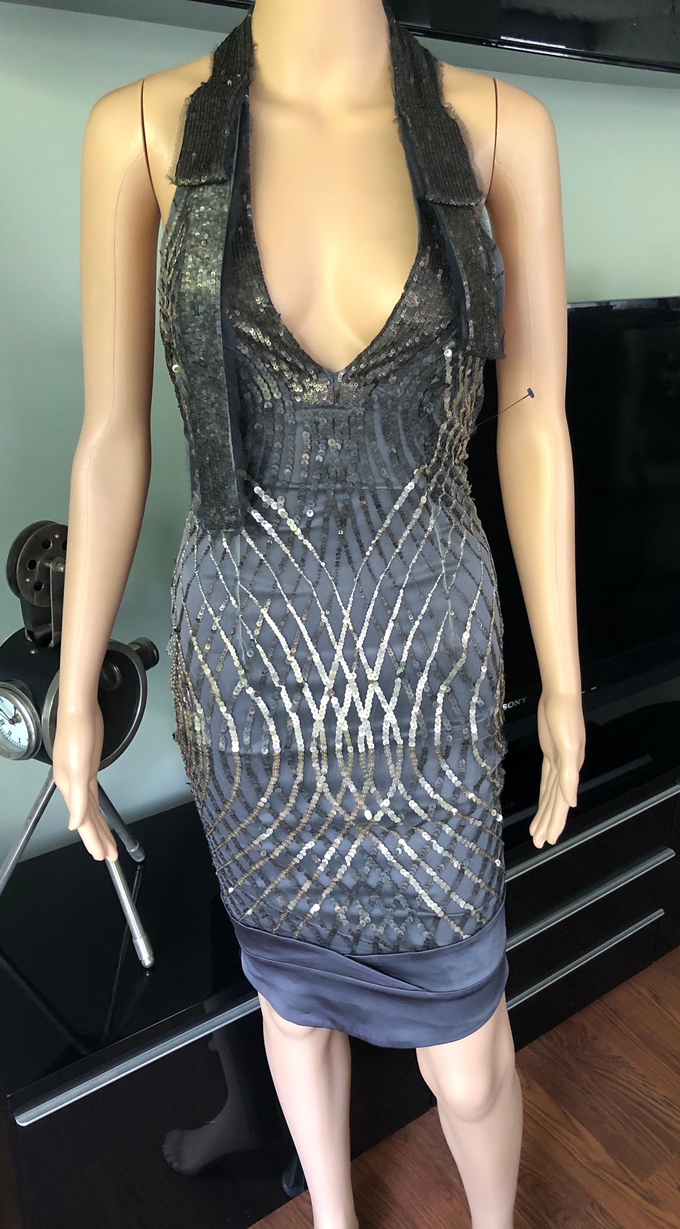 Gucci F/W 2005 Plunged Backless Silk Sequin Embellished Halter Dress In Excellent Condition For Sale In Naples, FL