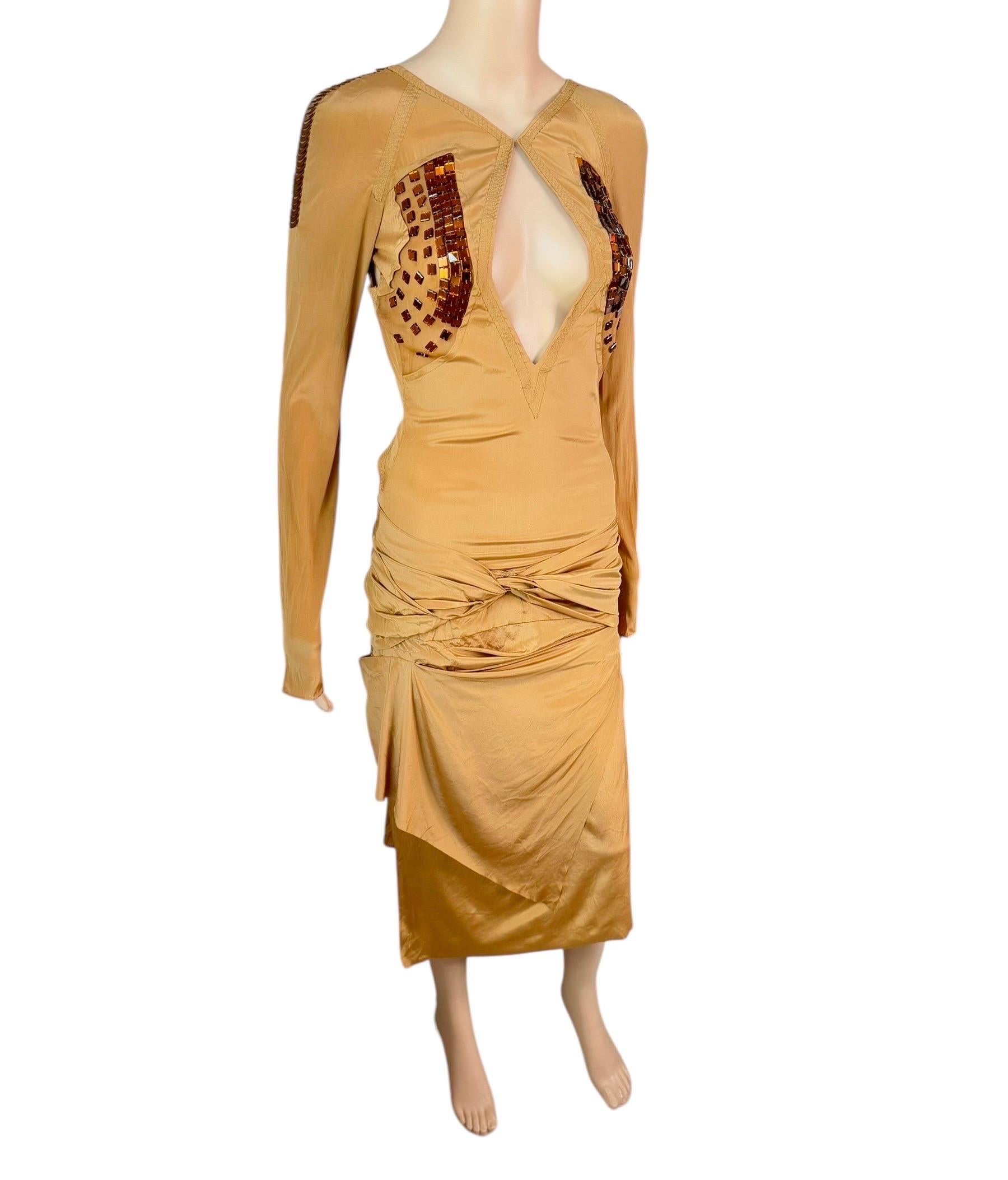 Gucci F/W 2005 Runway Embellished Plunging Keyhole Neckline Cutout Back Dress For Sale 7