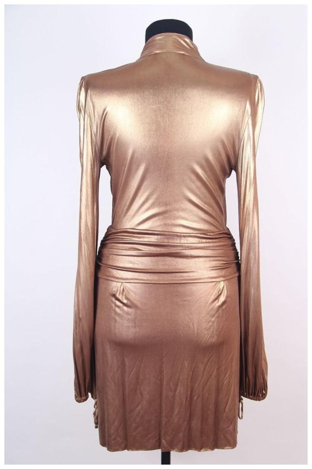 F/W 2006 Gucci Runway Plunging Neckline Gold Metallic Mini Dress For Sale 2