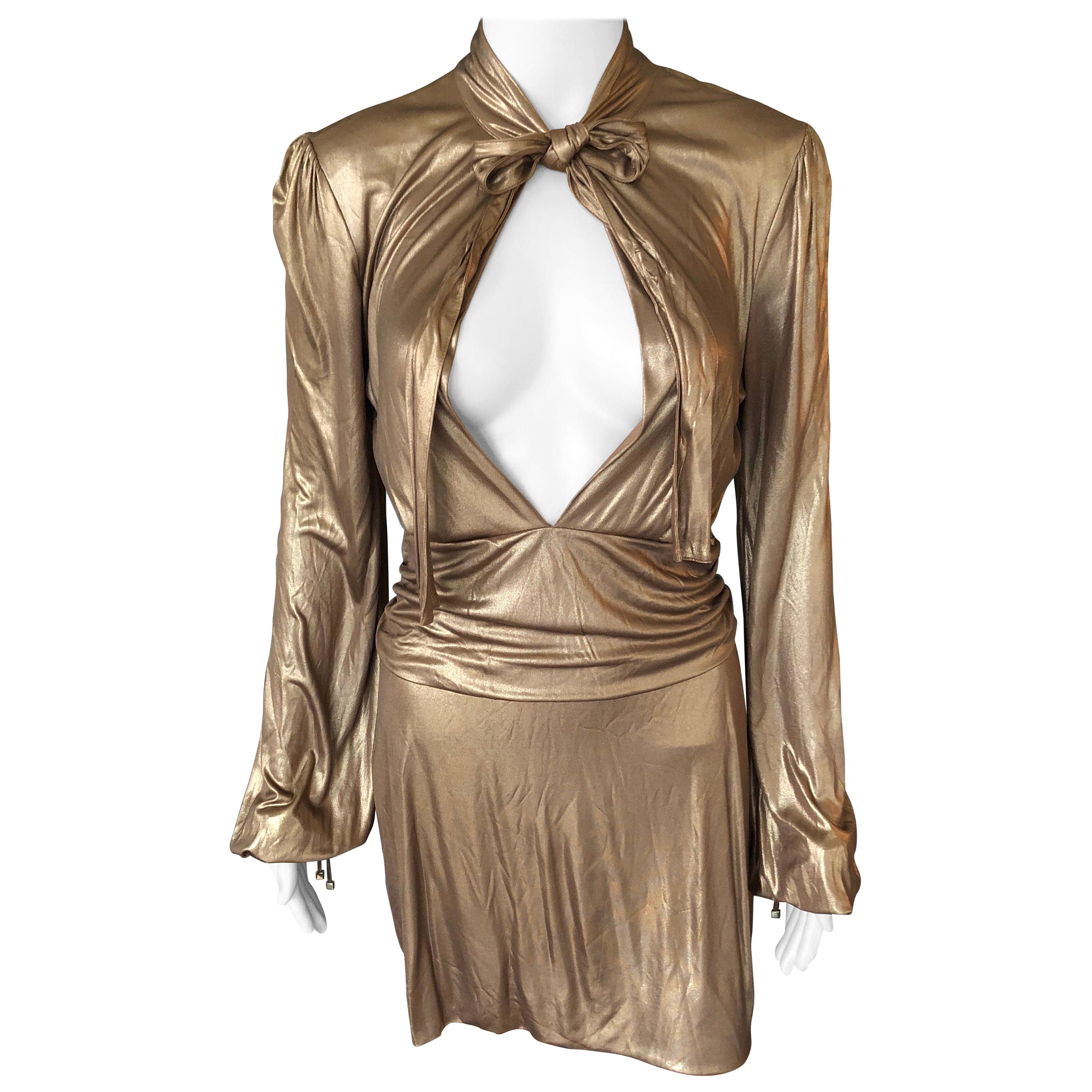 Gucci F/W 2006 Runway Plunging Neckline Gold Metallic Dress For Sale at 1stDibs | gucci 2006, gucci glitter maxi dress
