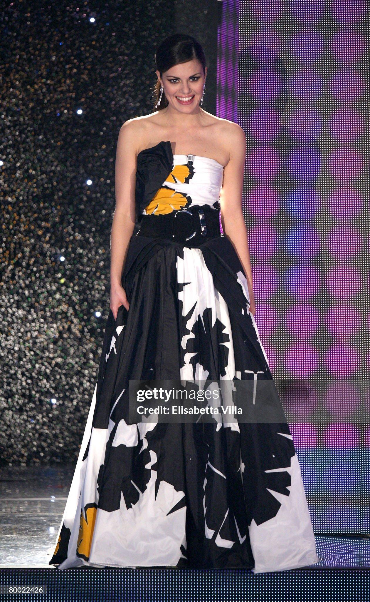 Gucci F/w 2008 Vestito Origami a tubo dipinto di fiori In condizioni ottime in vendita a 上海市, Xuhui district