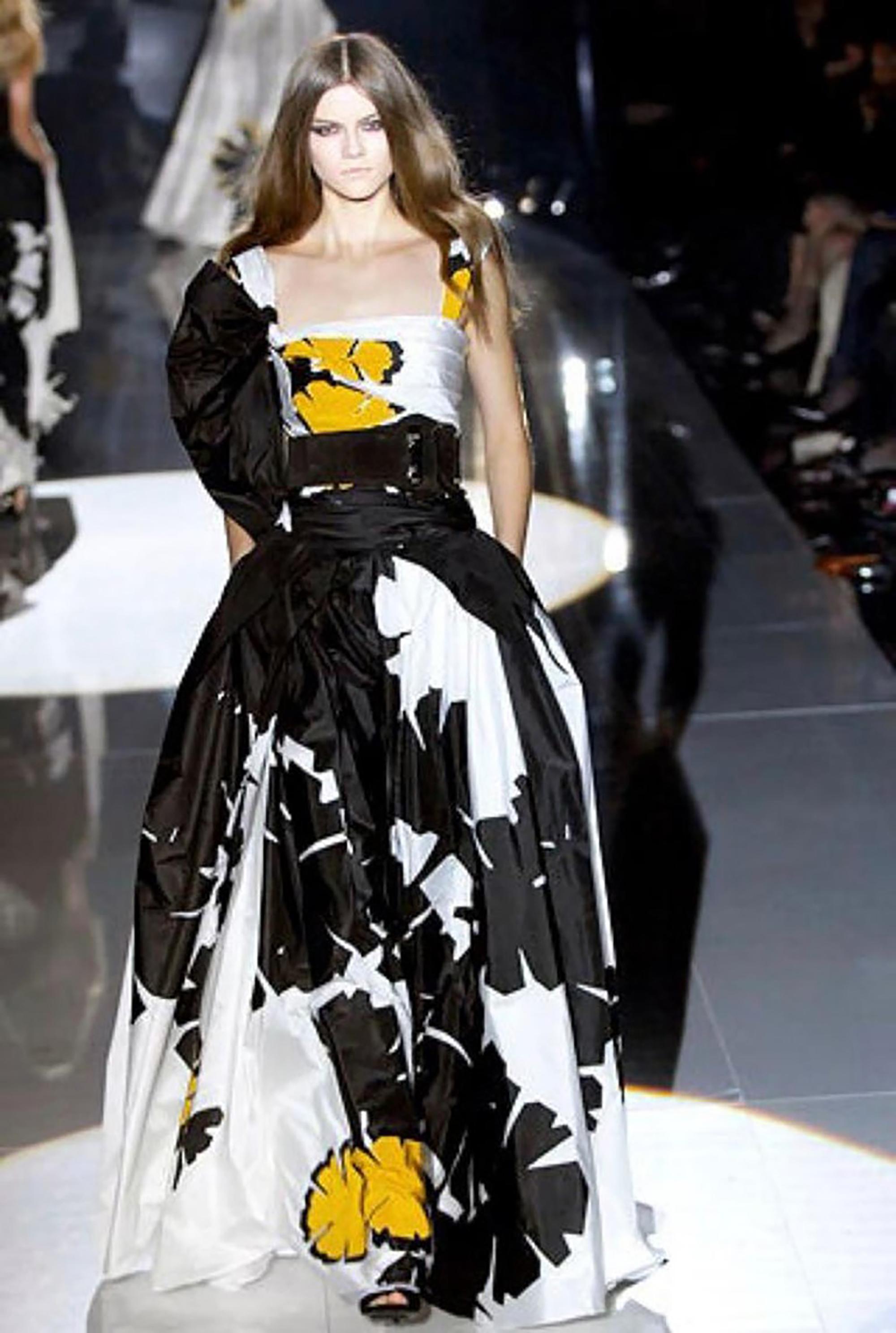 Gucci F/w 2008 Vestito Origami a tubo dipinto di fiori in vendita 3