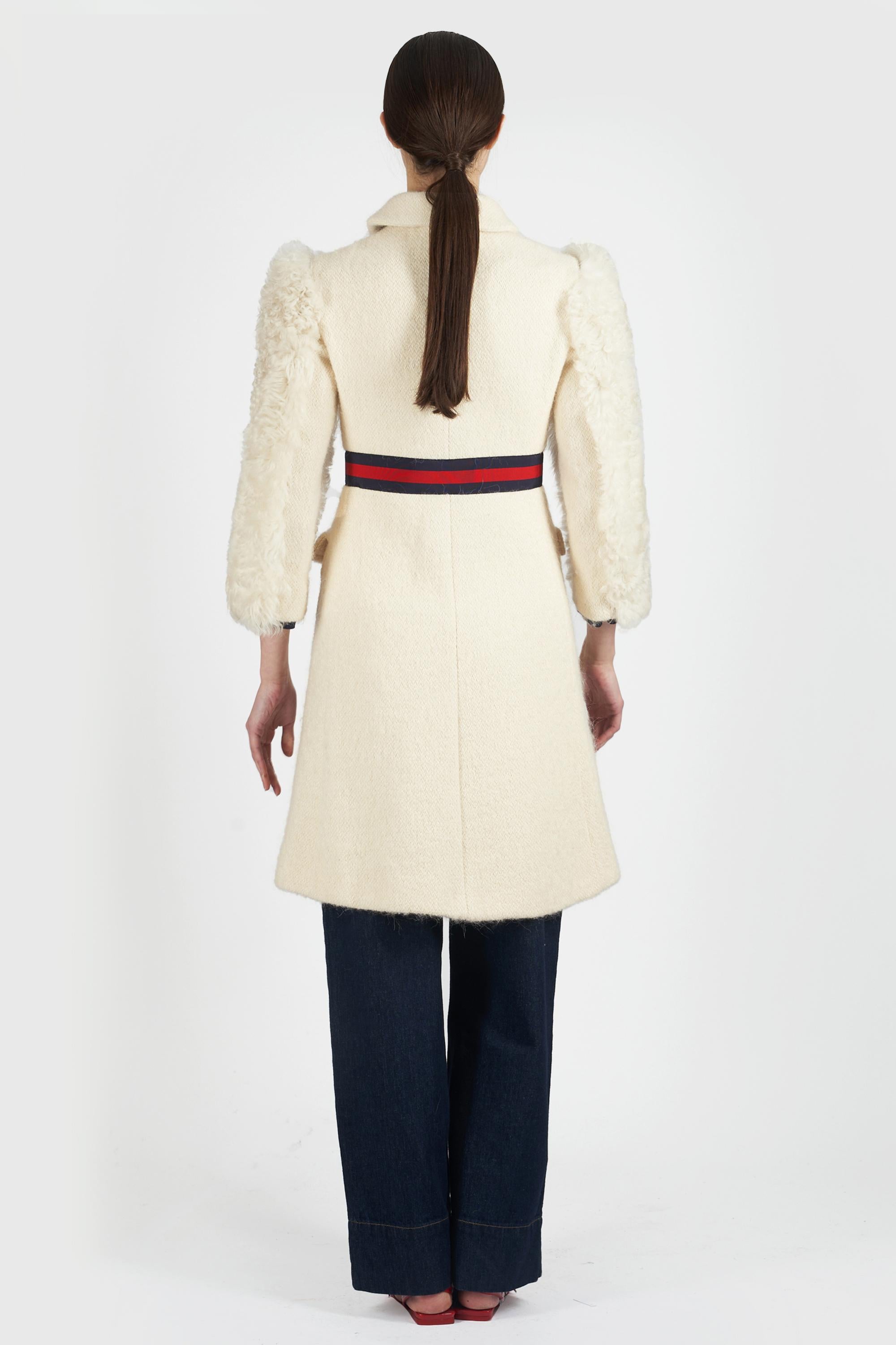 Women's Gucci F/W 2021 Shearling and Wool Coat For Sale