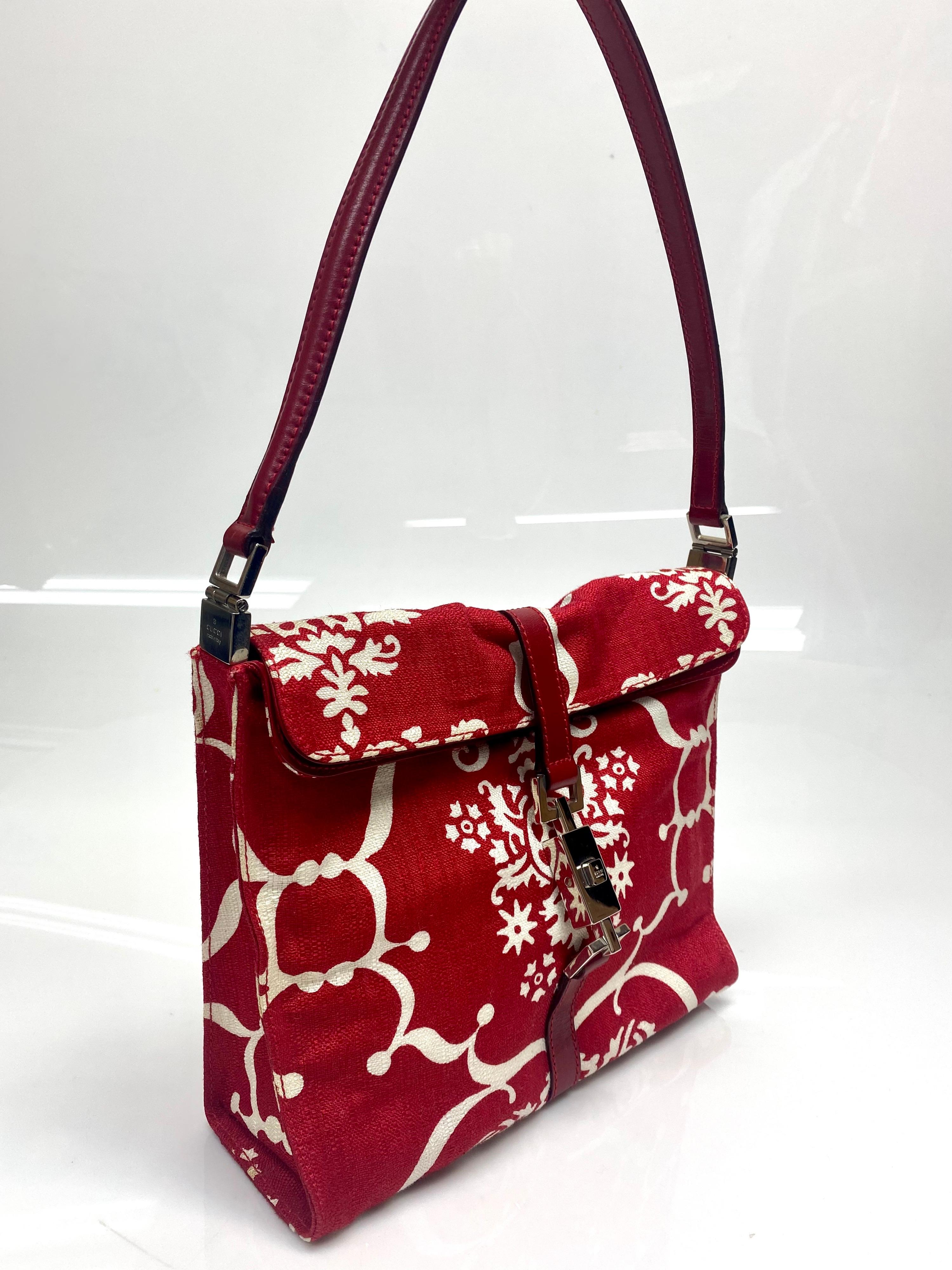 Gucci Fabric Printed Leather Red and White Bag In Good Condition In West Palm Beach, FL