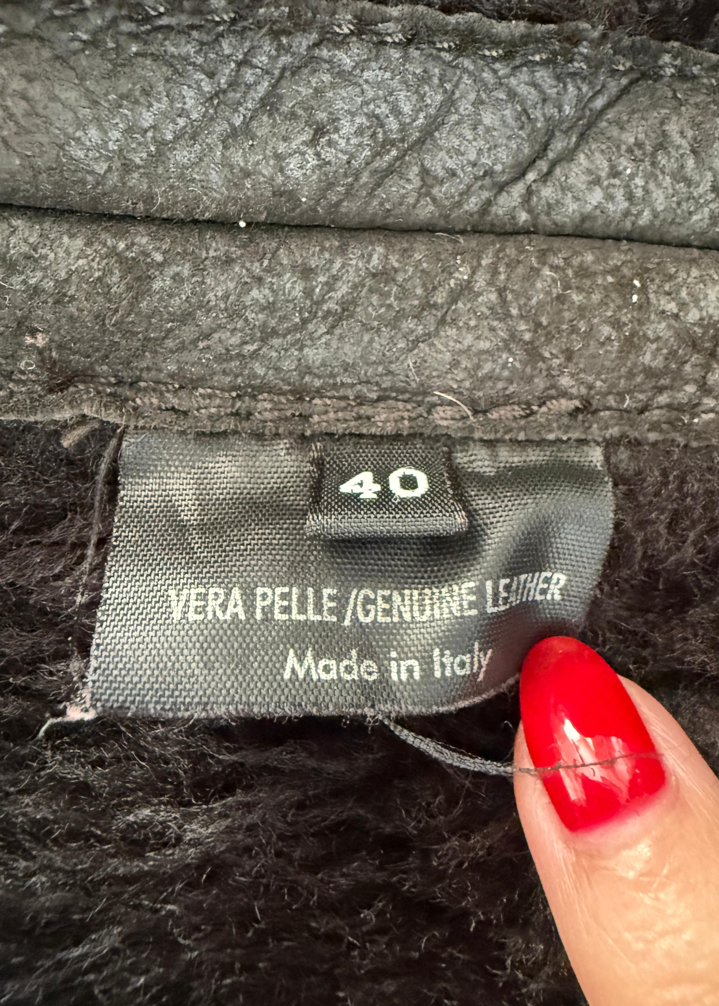 Chaqueta de piel de oveja negra Gucci Otoño 2003 en venta 1
