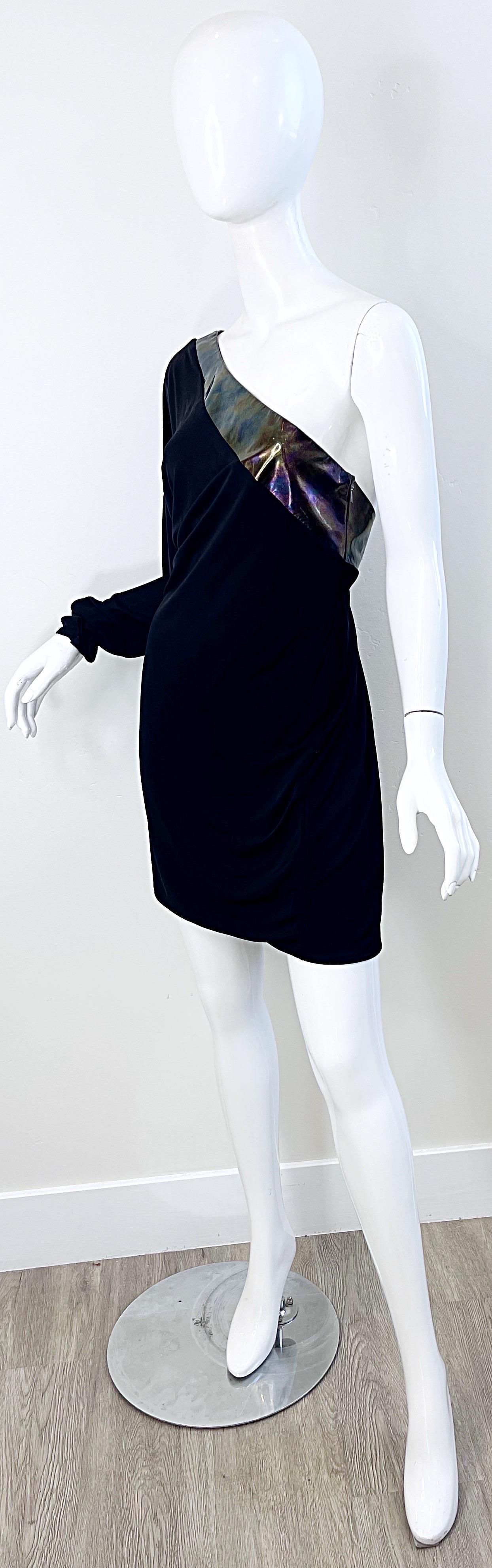 Gucci Fall 2009 Runway One Shoulder Size 40 Rayon Jersey Patent Leather Dress For Sale 3