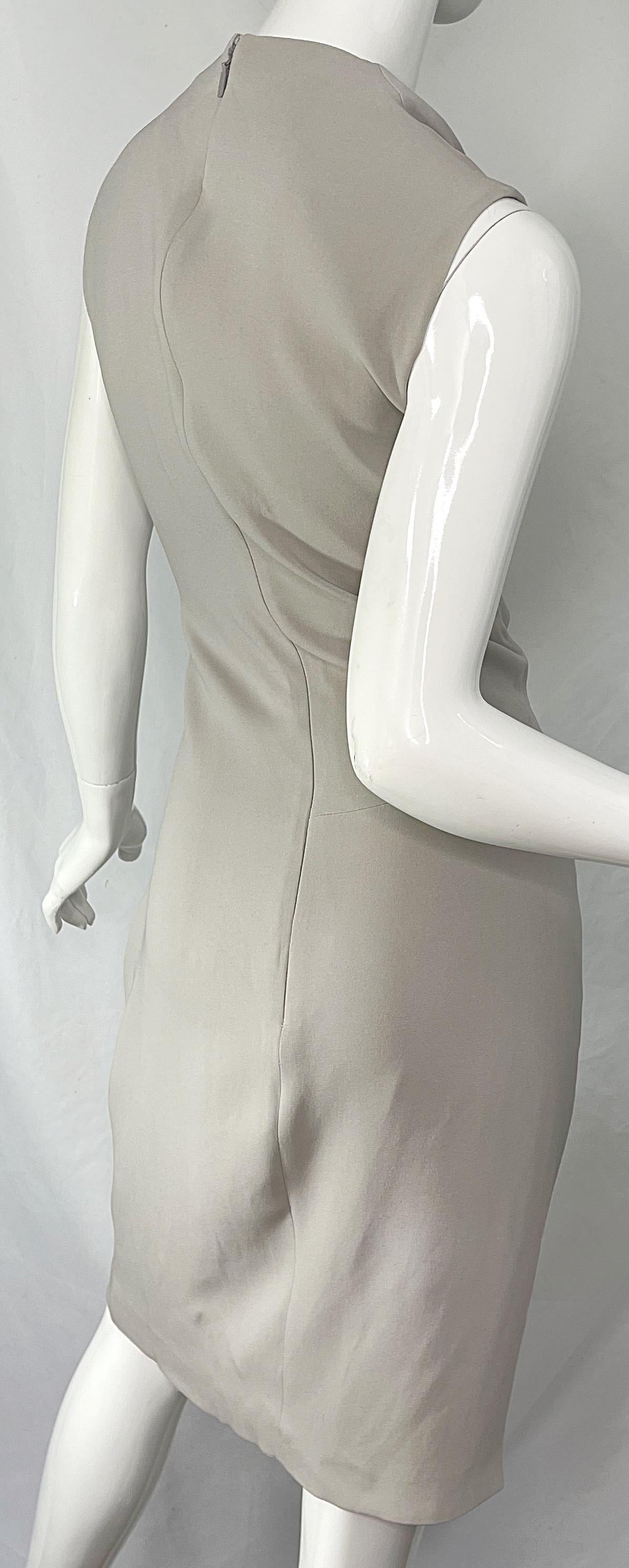 Gucci Fall 2010 Runway Size 48 / US 12 Khaki Nude Tan Gold Cut Out Silk Dress  For Sale 3