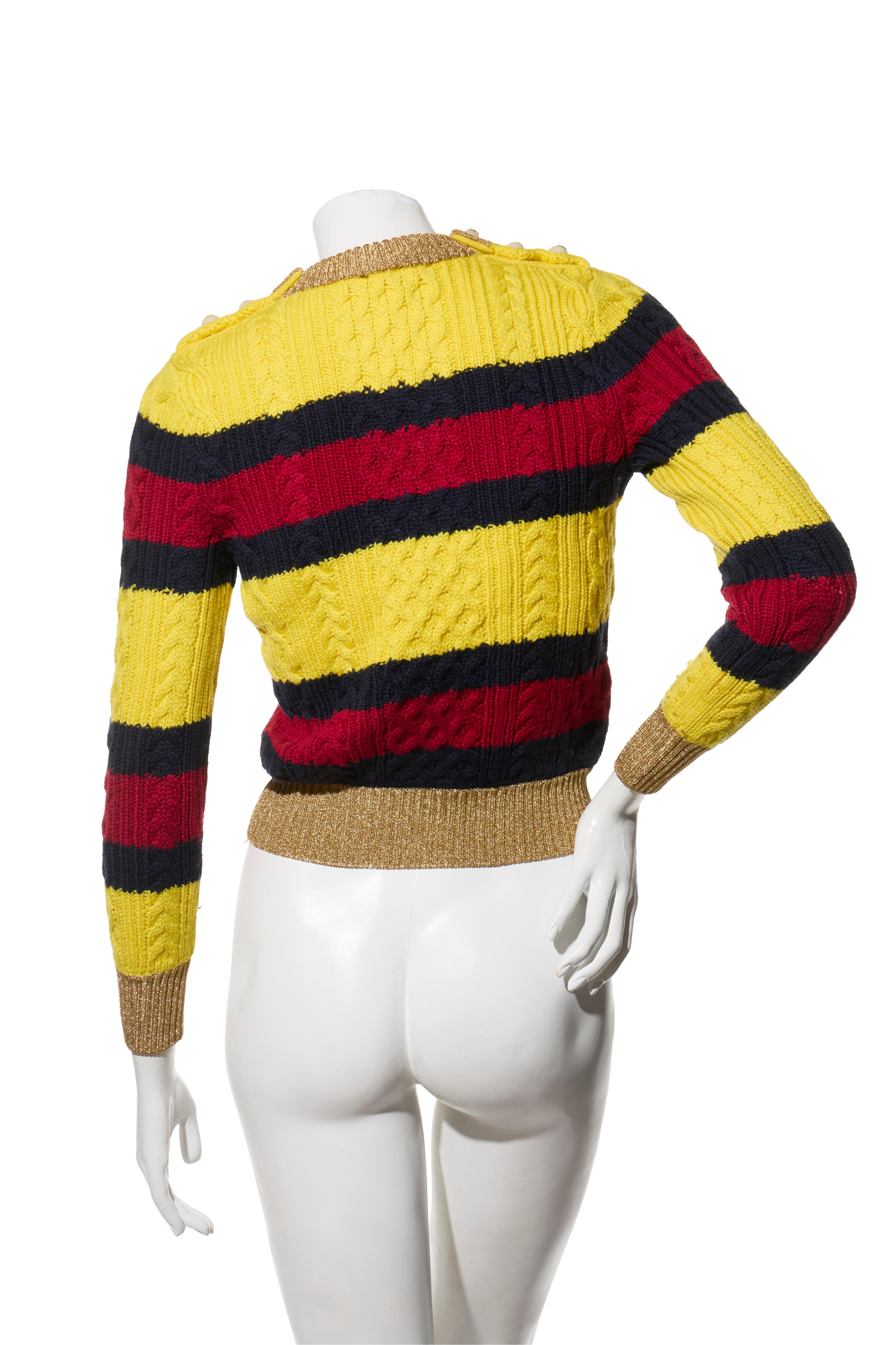 Gucci Fall/Winter 2017 Striped Cable Knit Sweater with GG Pearl Buttons Size S In Good Condition For Sale In Woodland Hills, CA