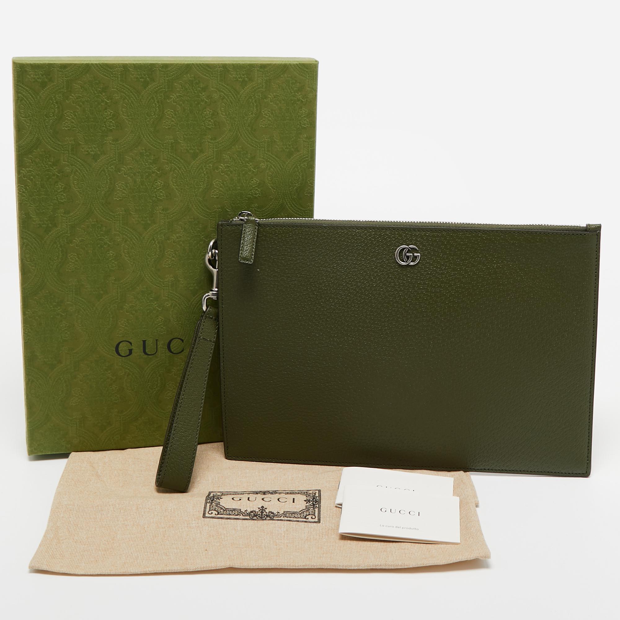 Gucci Fatigue Green Leather GG Marmont Pouch 5