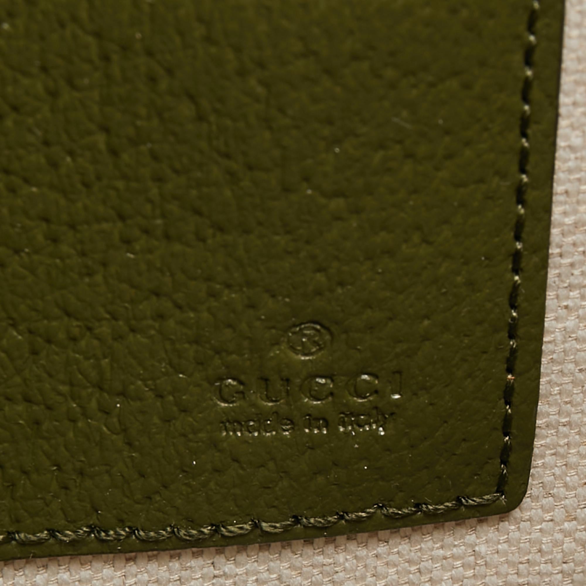 Gucci Fatigue Green Leather GG Marmont Pouch 2