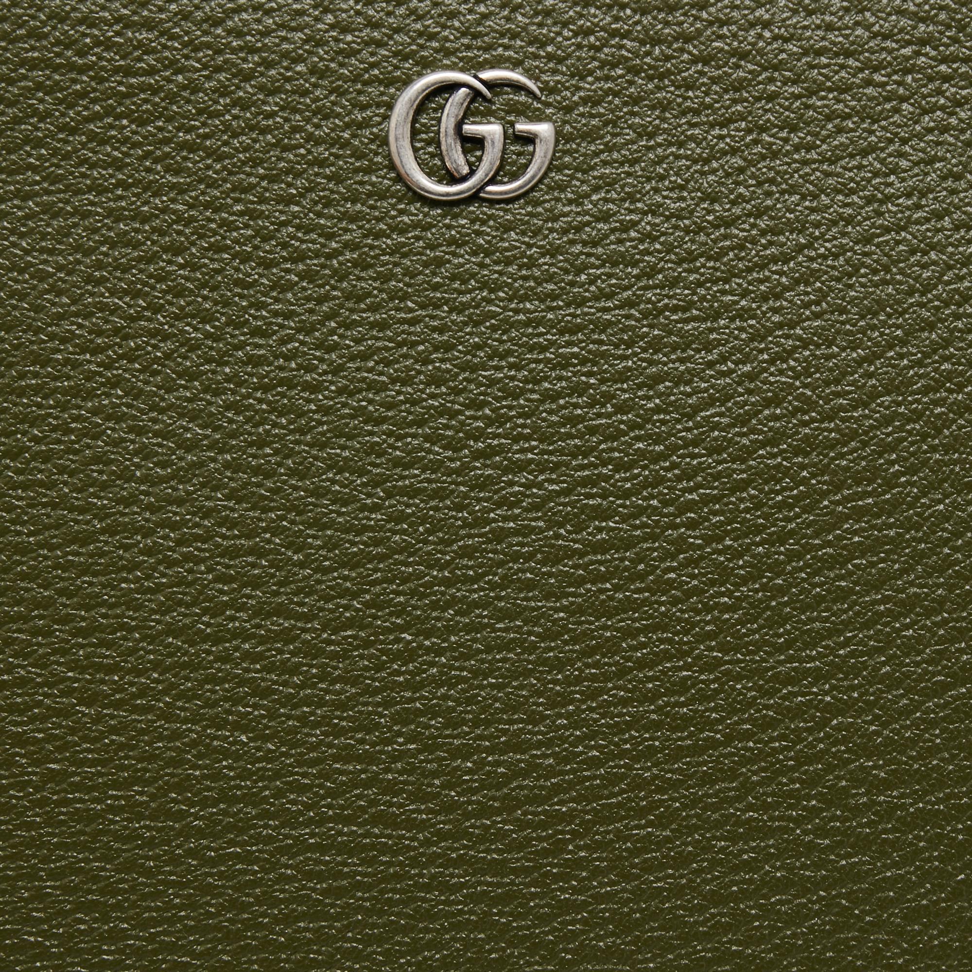 Gucci Fatigue Green Leather GG Marmont Pouch 4