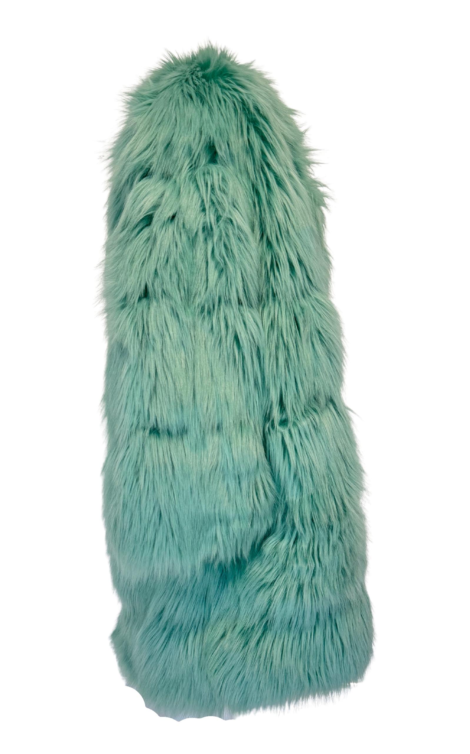 Women's Gucci Faux Fur Coat in Mint Color  IT 40 For Sale